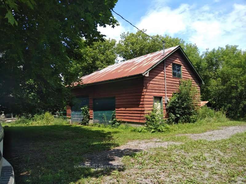 2405 Audley Road N Property Photo 6