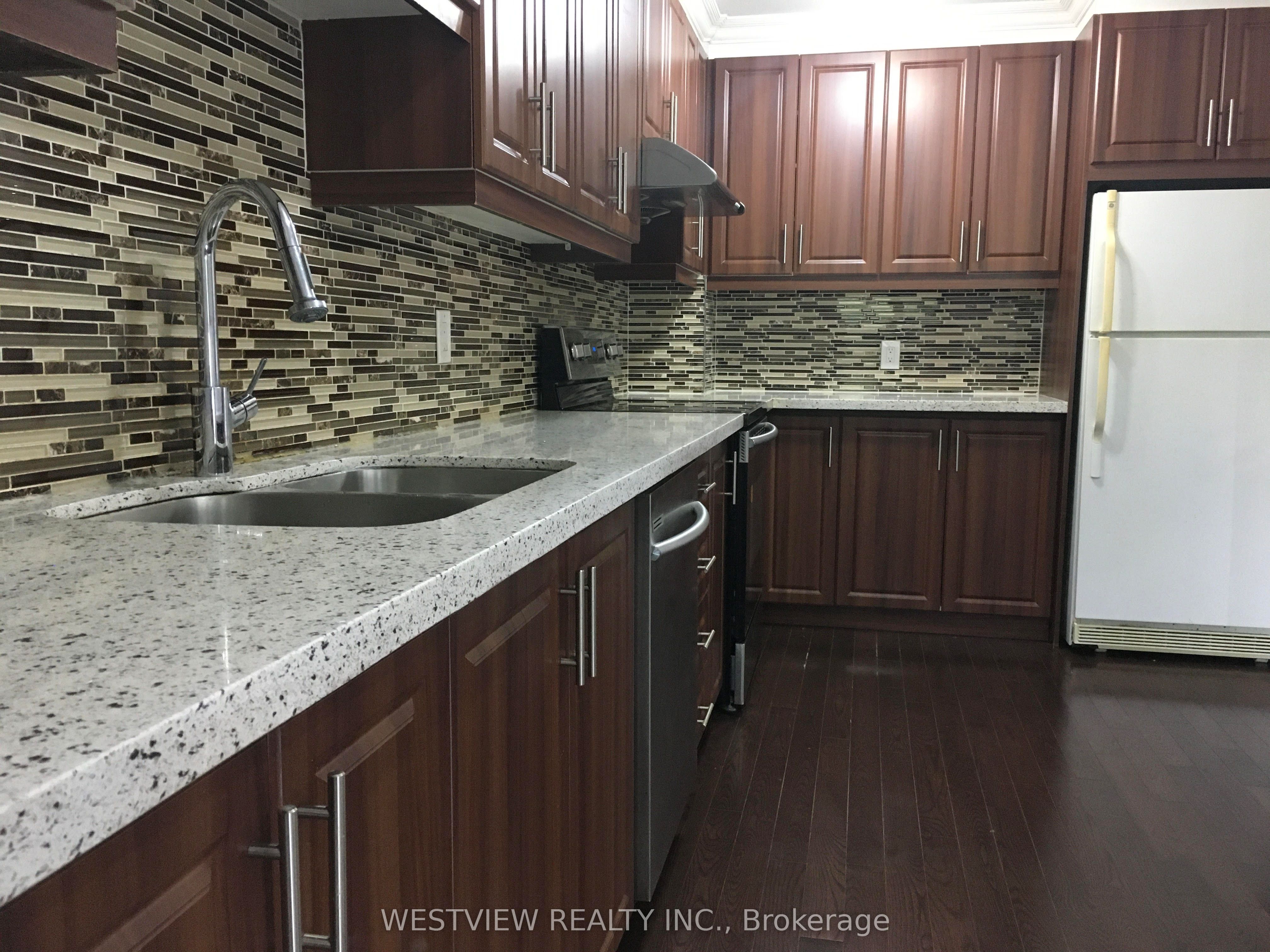 19 Coxworth Crescent Property Photo 9