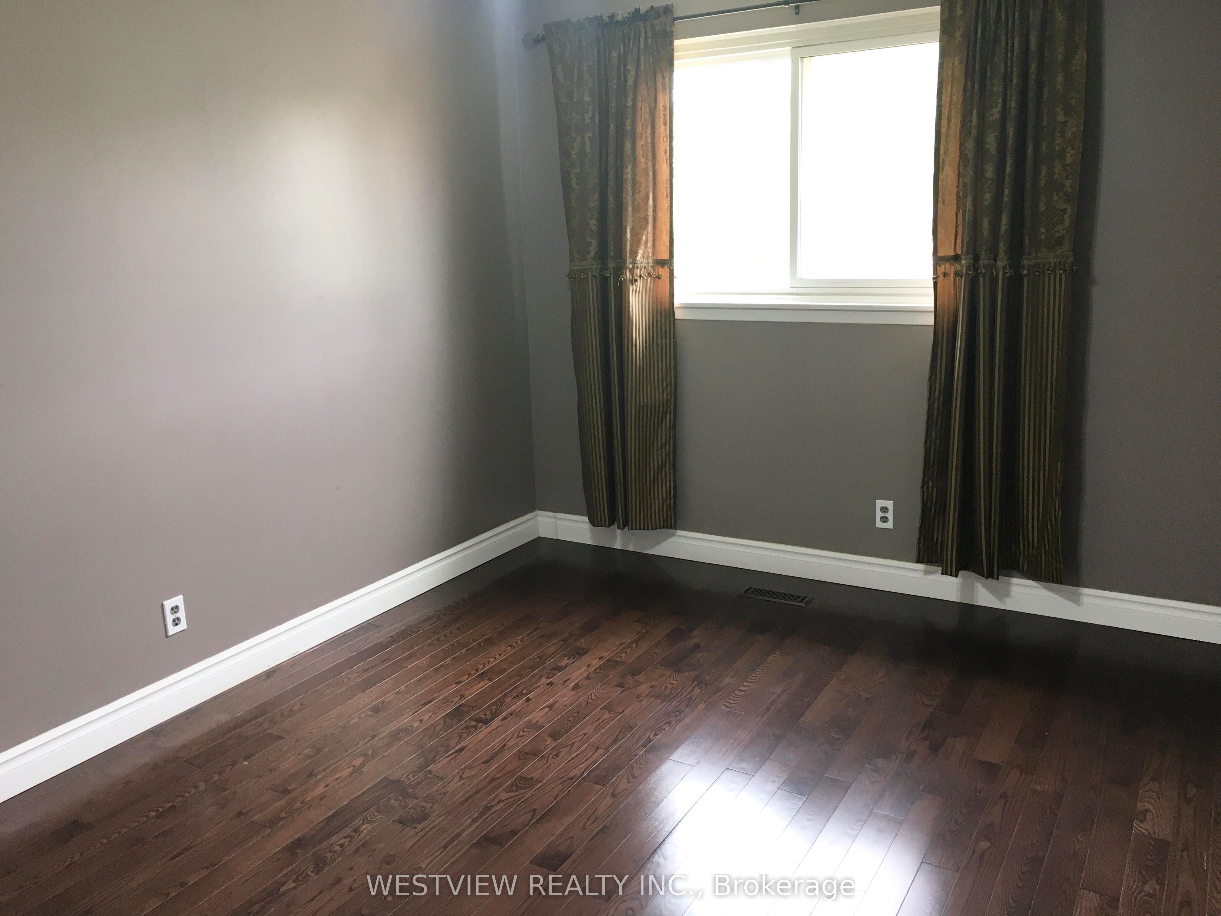 19 Coxworth Crescent Property Photo 19