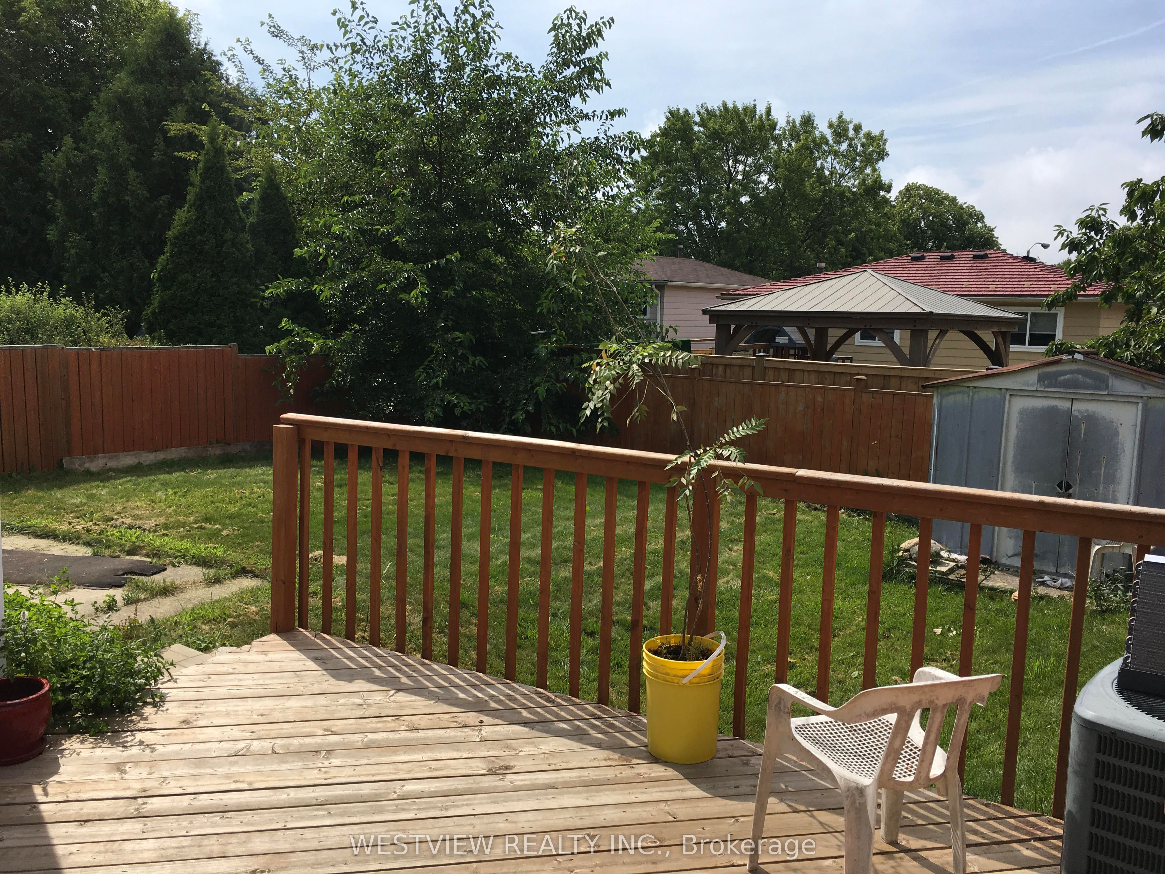 19 Coxworth Crescent Property Photo 21