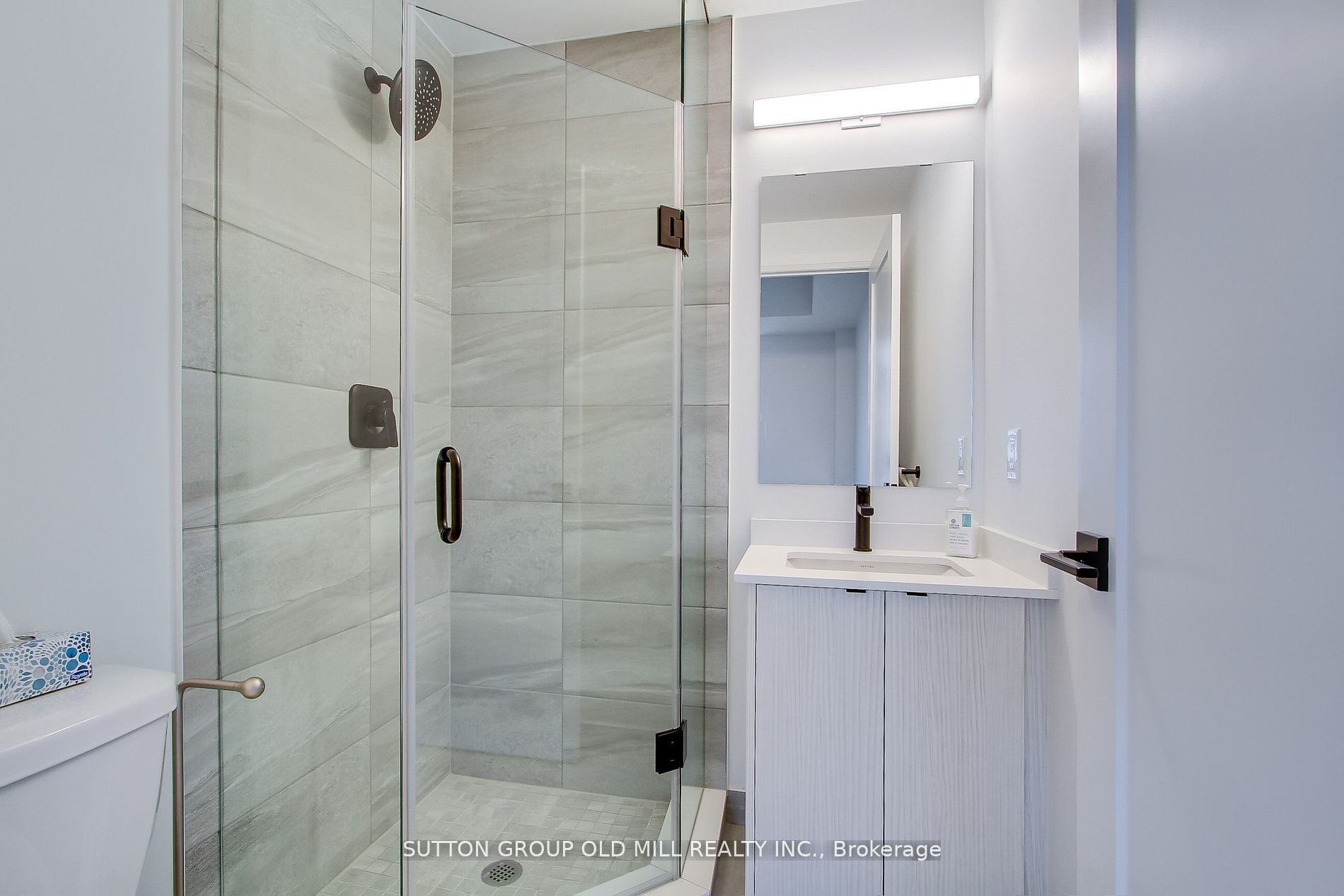 2369 Danforth Avenue 516 Property Photo 13