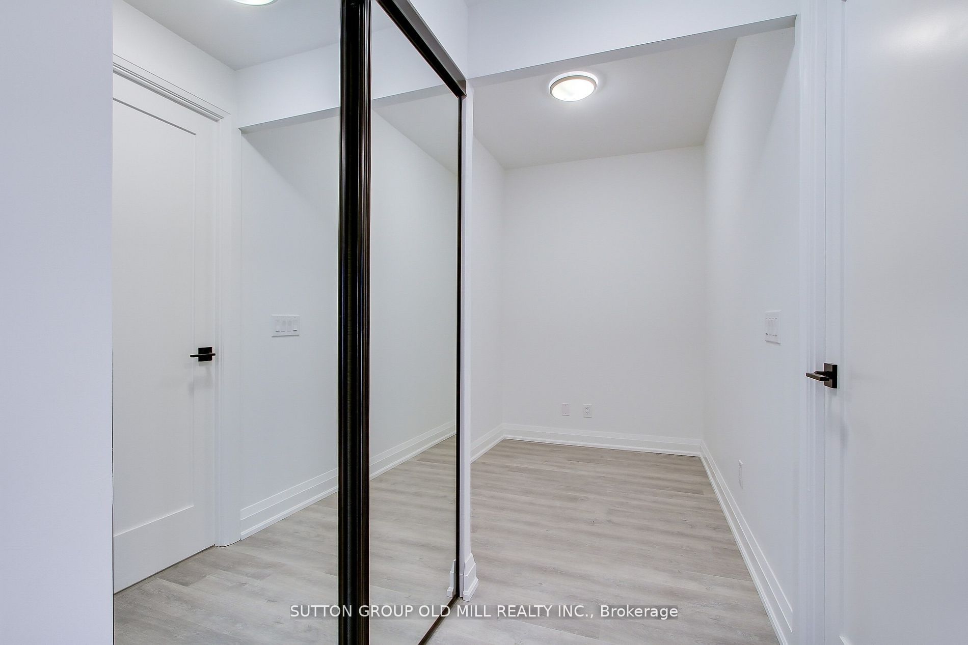 2369 Danforth Avenue 516 Property Photo 14