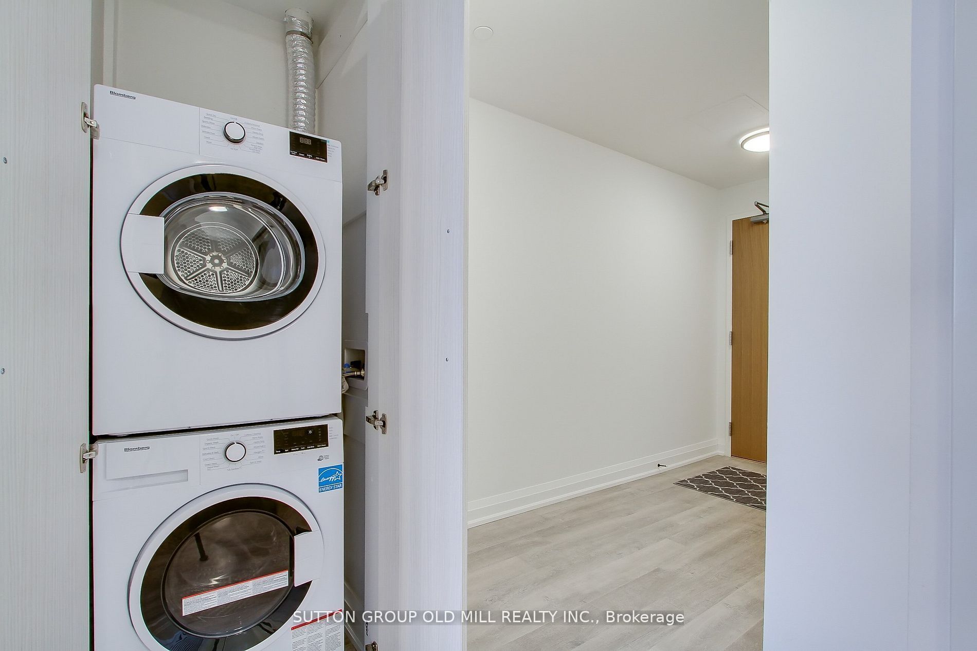 2369 Danforth Avenue 516 Property Photo 16