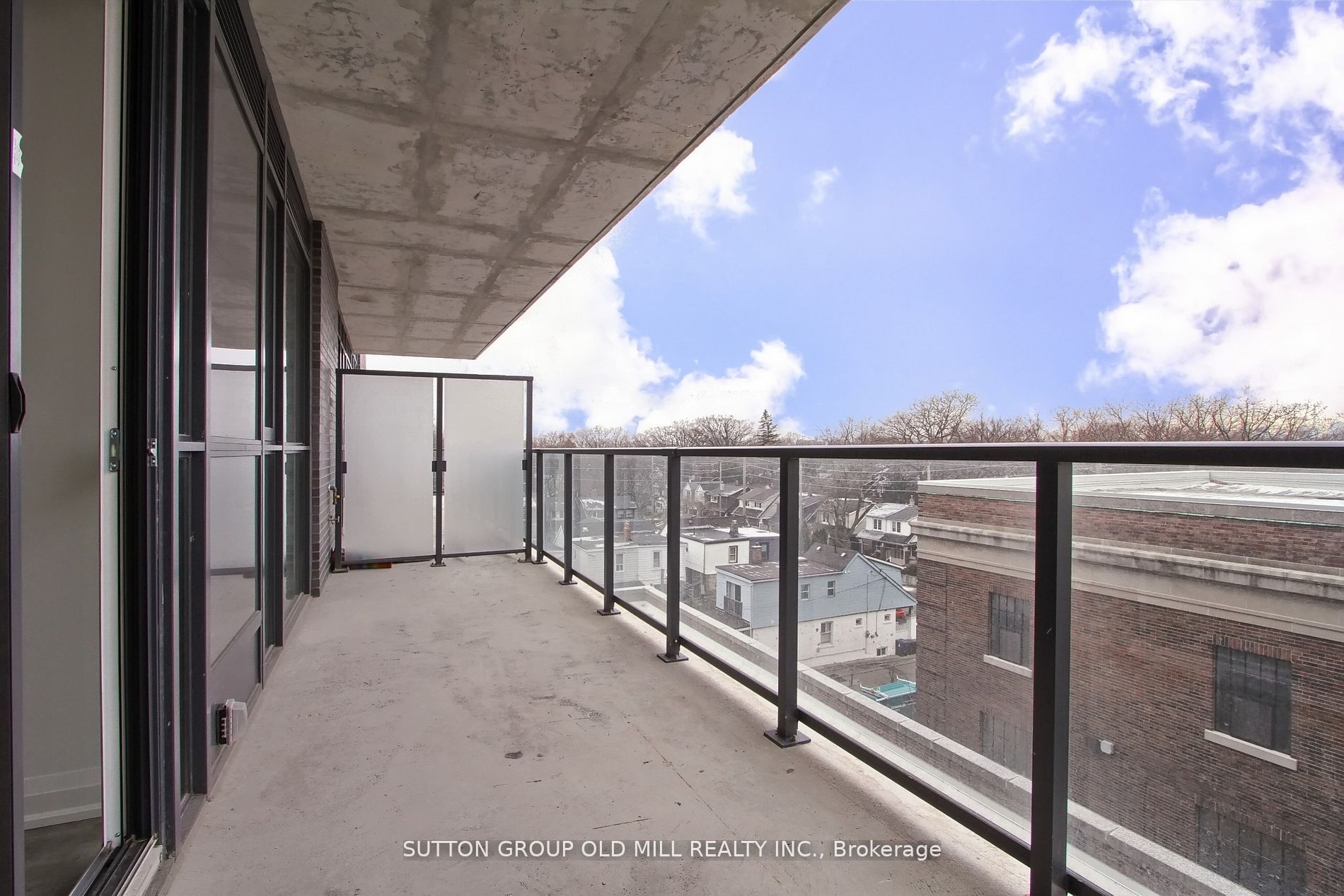 2369 Danforth Avenue 516 Property Photo 17