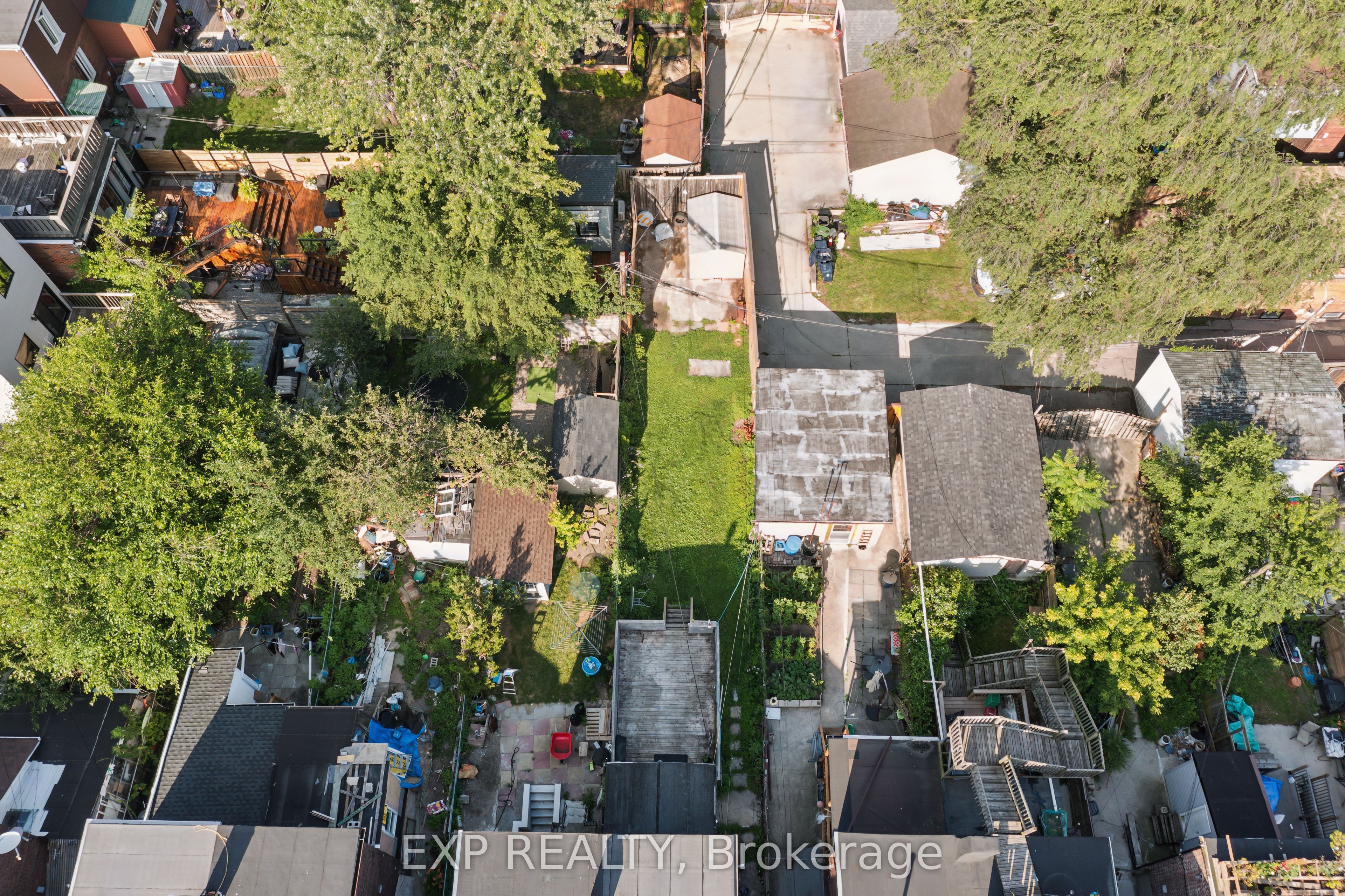 511 Carlaw Avenue Property Photo 13