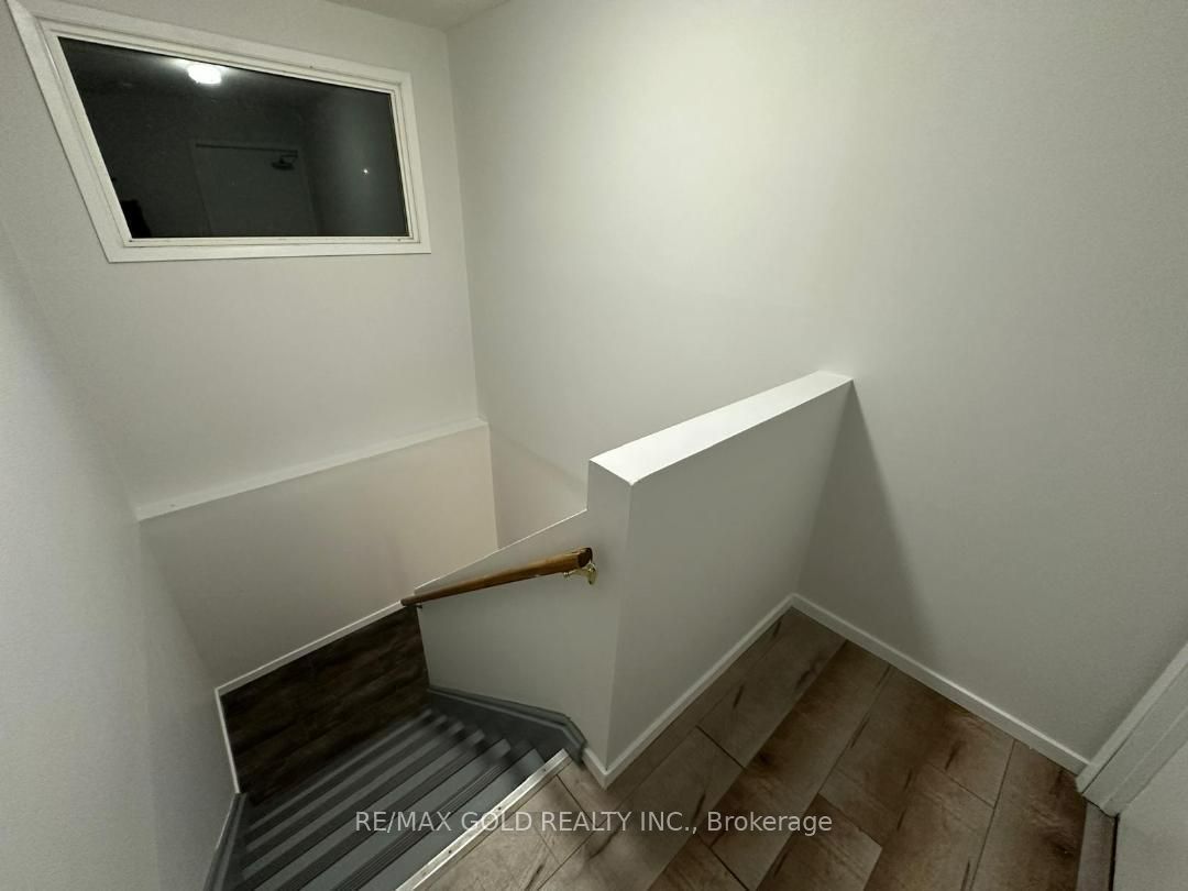 515 Stone Street Unit 2 ( Middle ) Property Photo 10