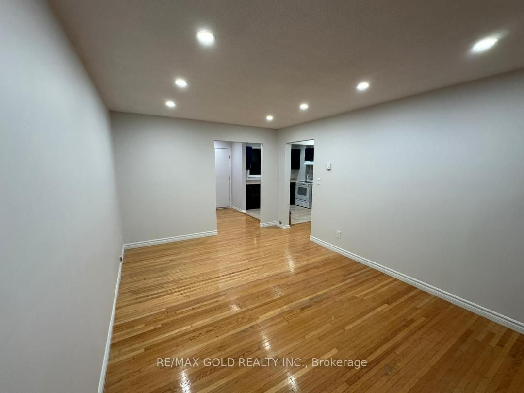 515 Stone Street Unit 2 ( Middle ) Property Photo 13