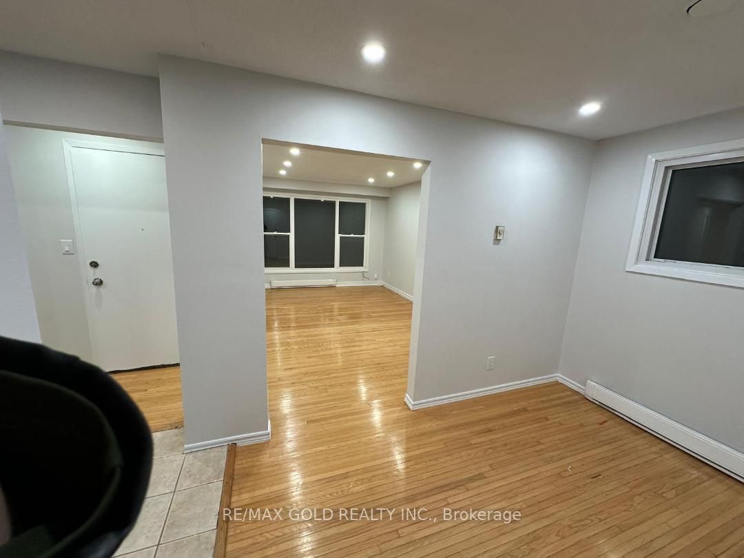 515 Stone Street Unit 2 ( Middle ) Property Photo 15