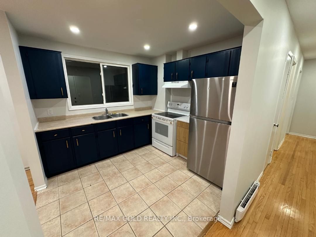 515 Stone Street Unit 2 ( Middle ) Property Photo 16