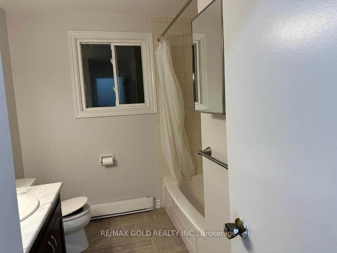 515 Stone Street Unit 2 ( Middle ) Property Photo 19