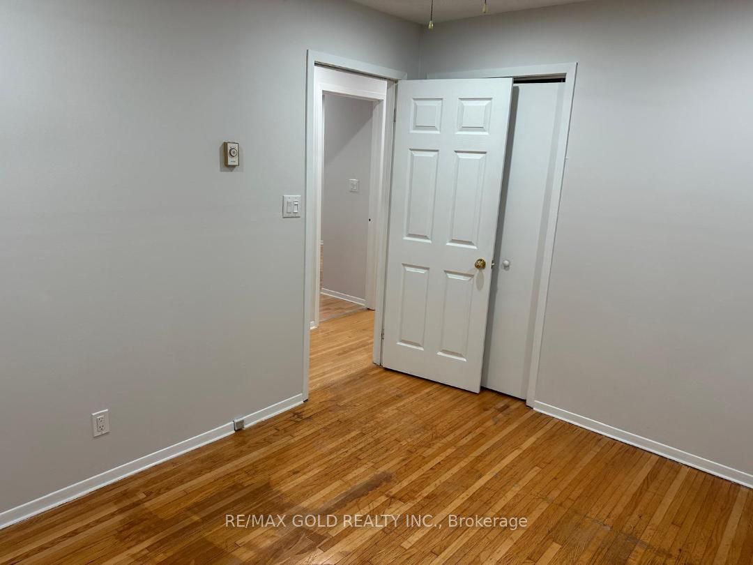 515 Stone Street Unit 2 ( Middle ) Property Photo 23