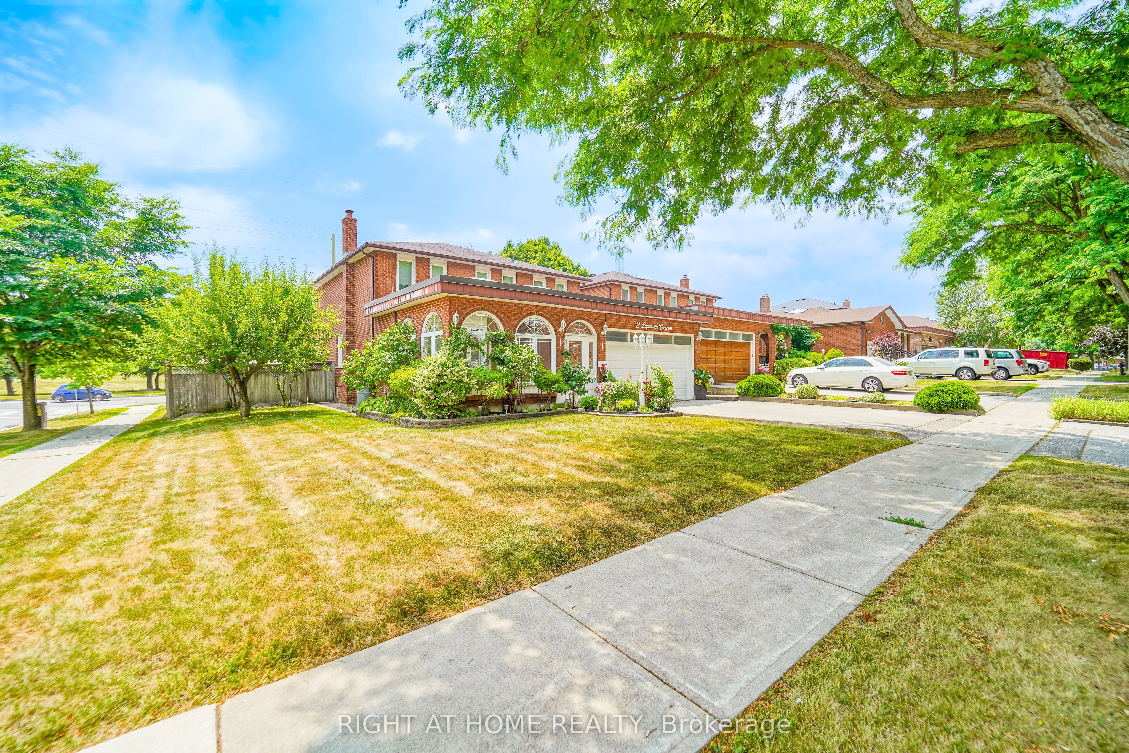 2 Lapworth Crescent Property Photo 3