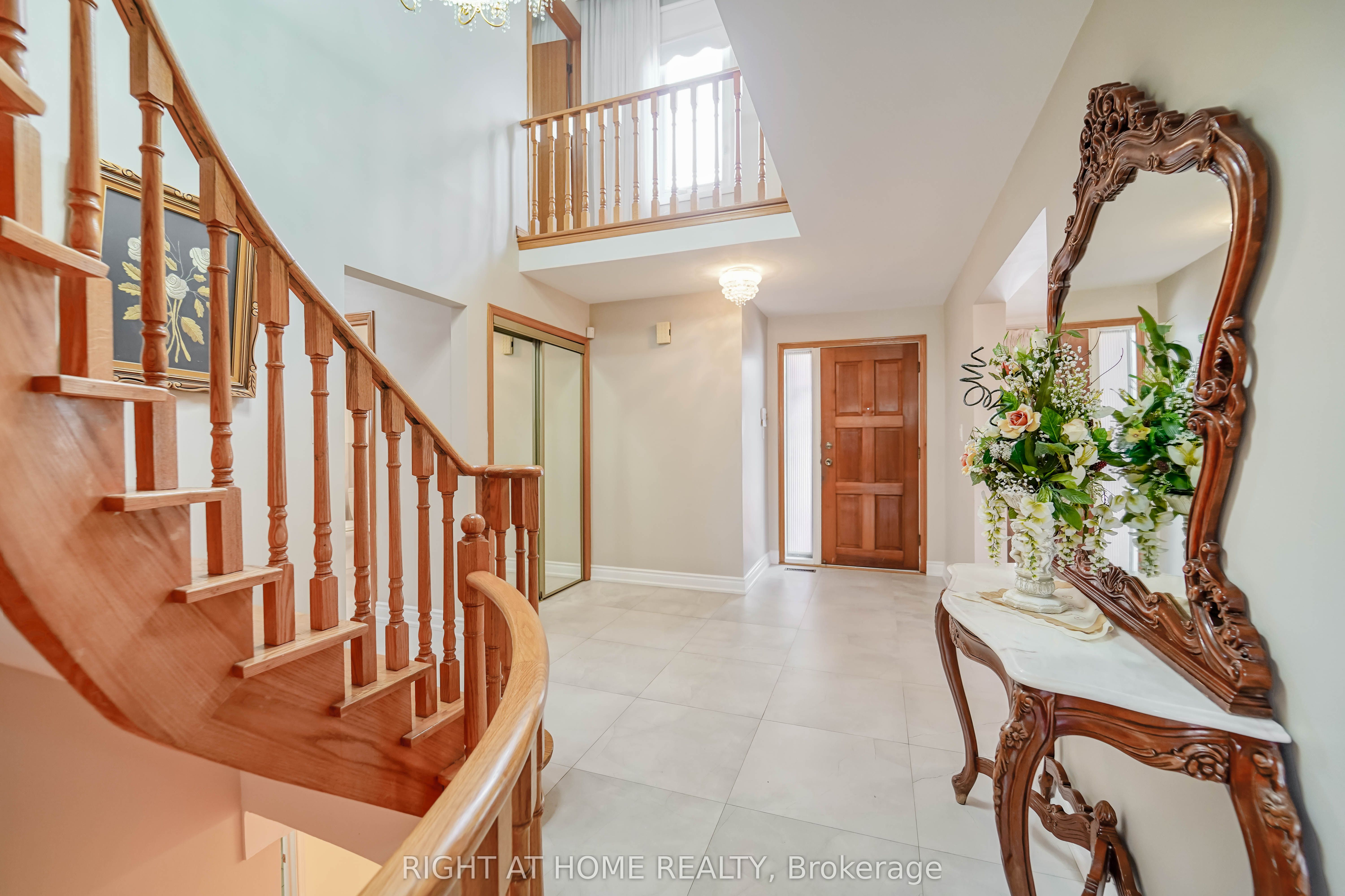 2 Lapworth Crescent Property Photo 4
