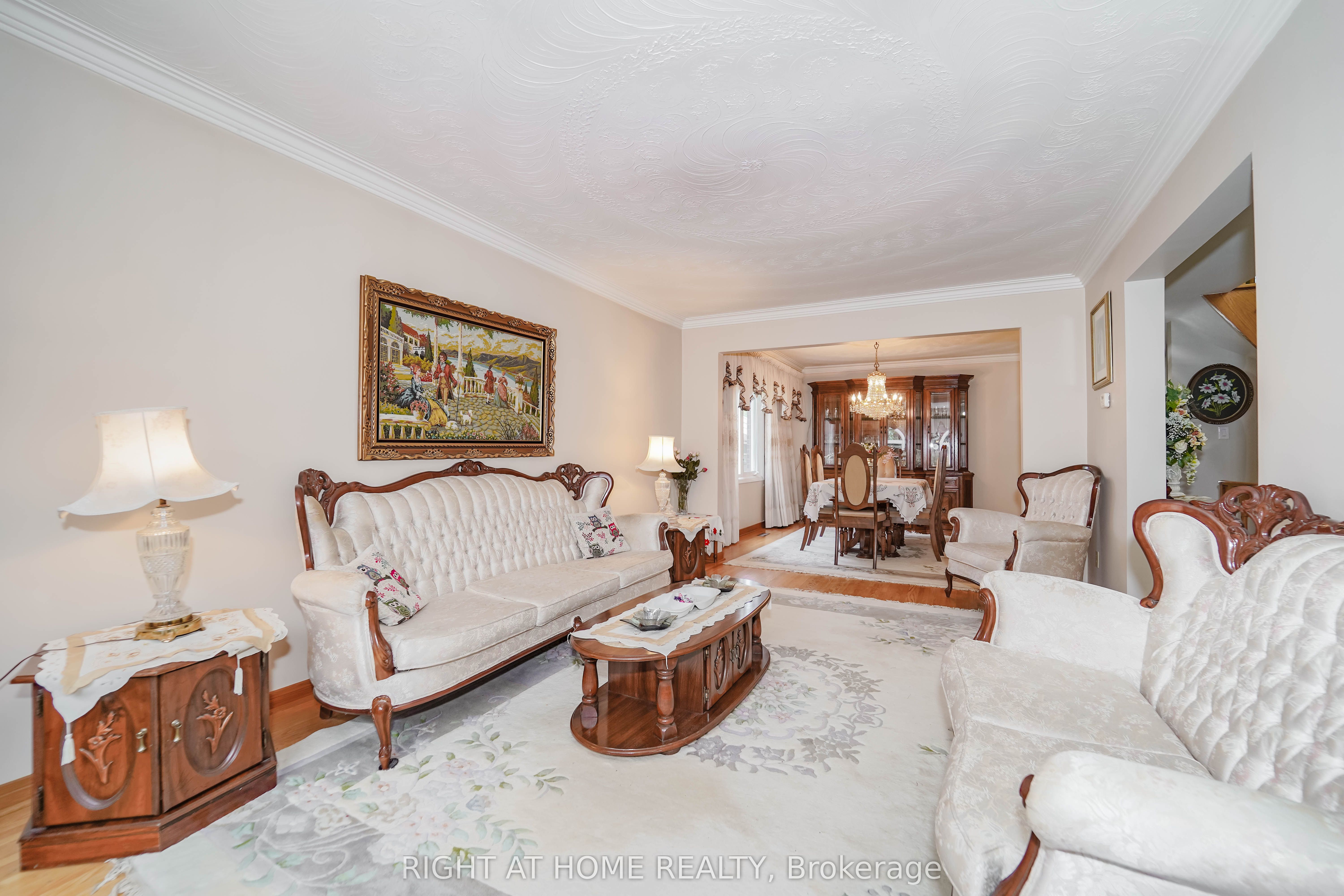 2 Lapworth Crescent Property Photo 7
