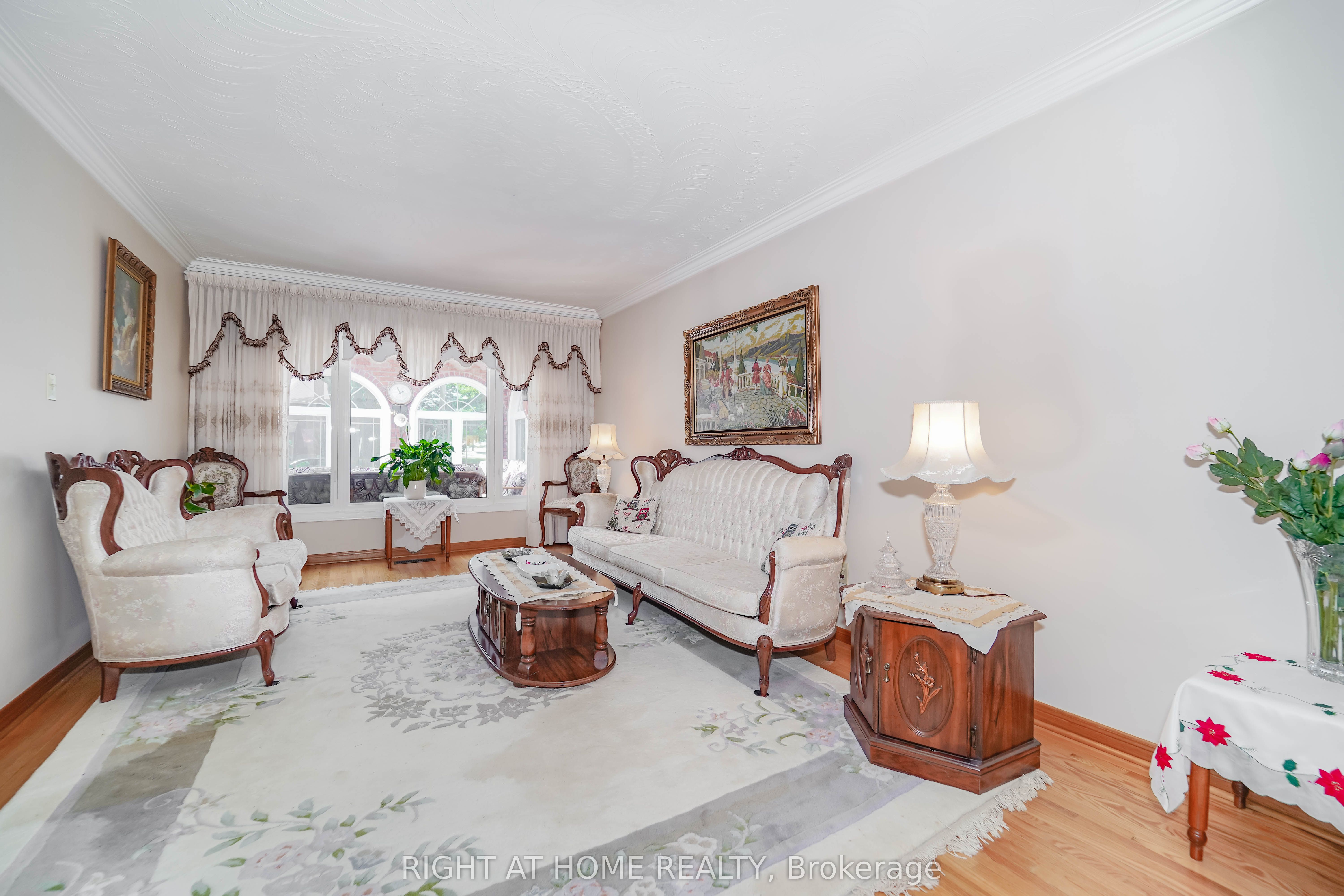 2 Lapworth Crescent Property Photo 8
