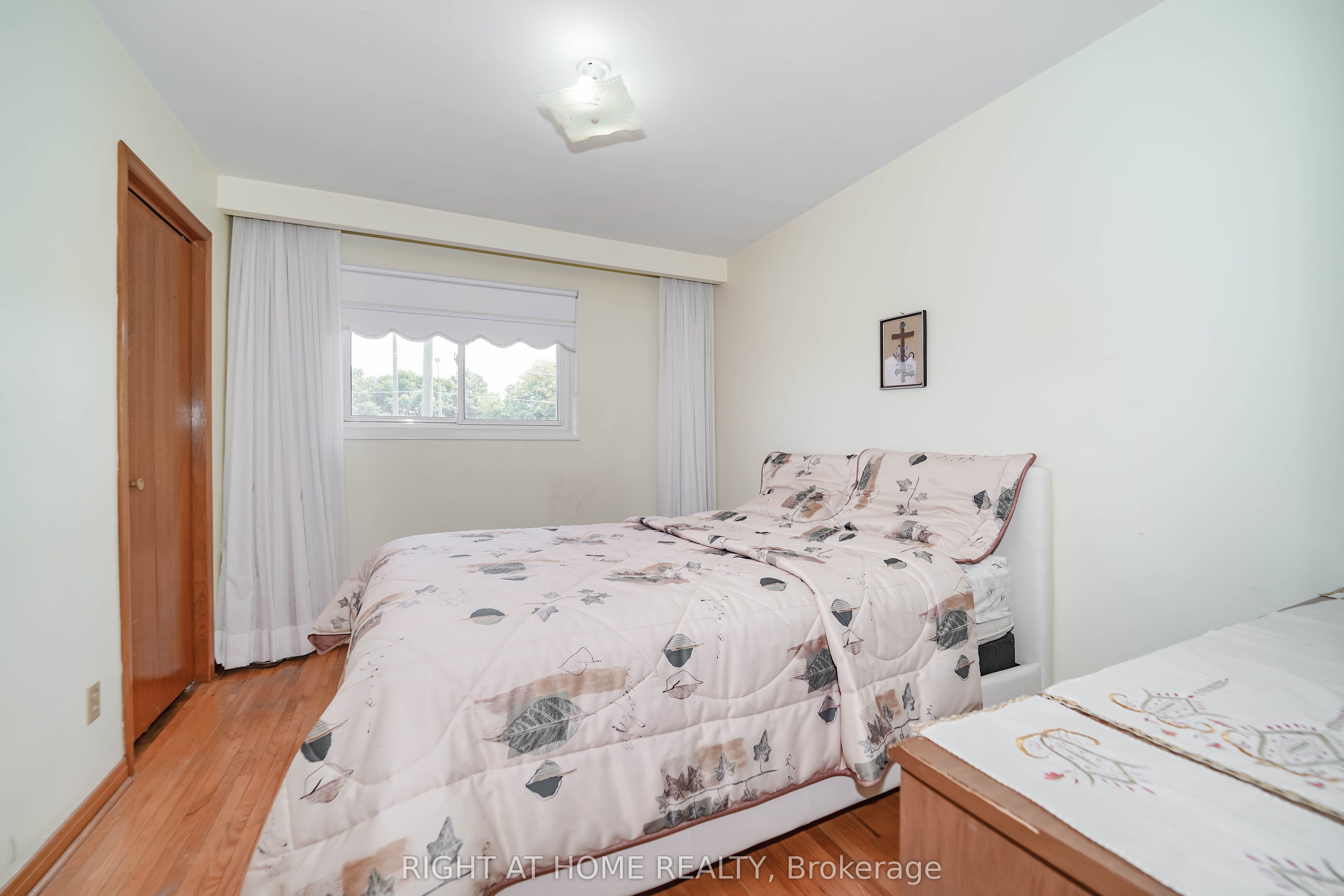 2 Lapworth Crescent Property Photo 23