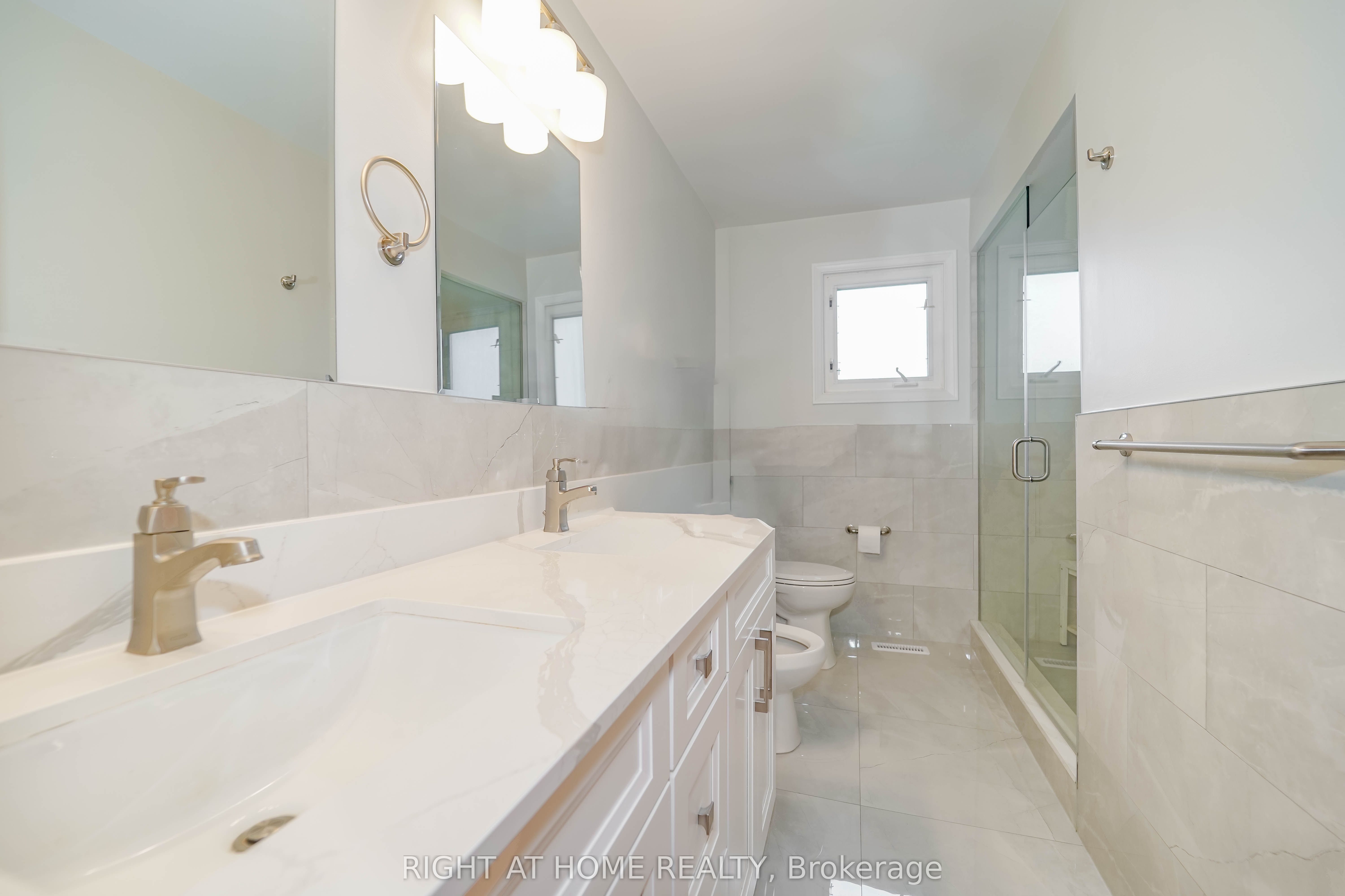 2 Lapworth Crescent Property Photo 24