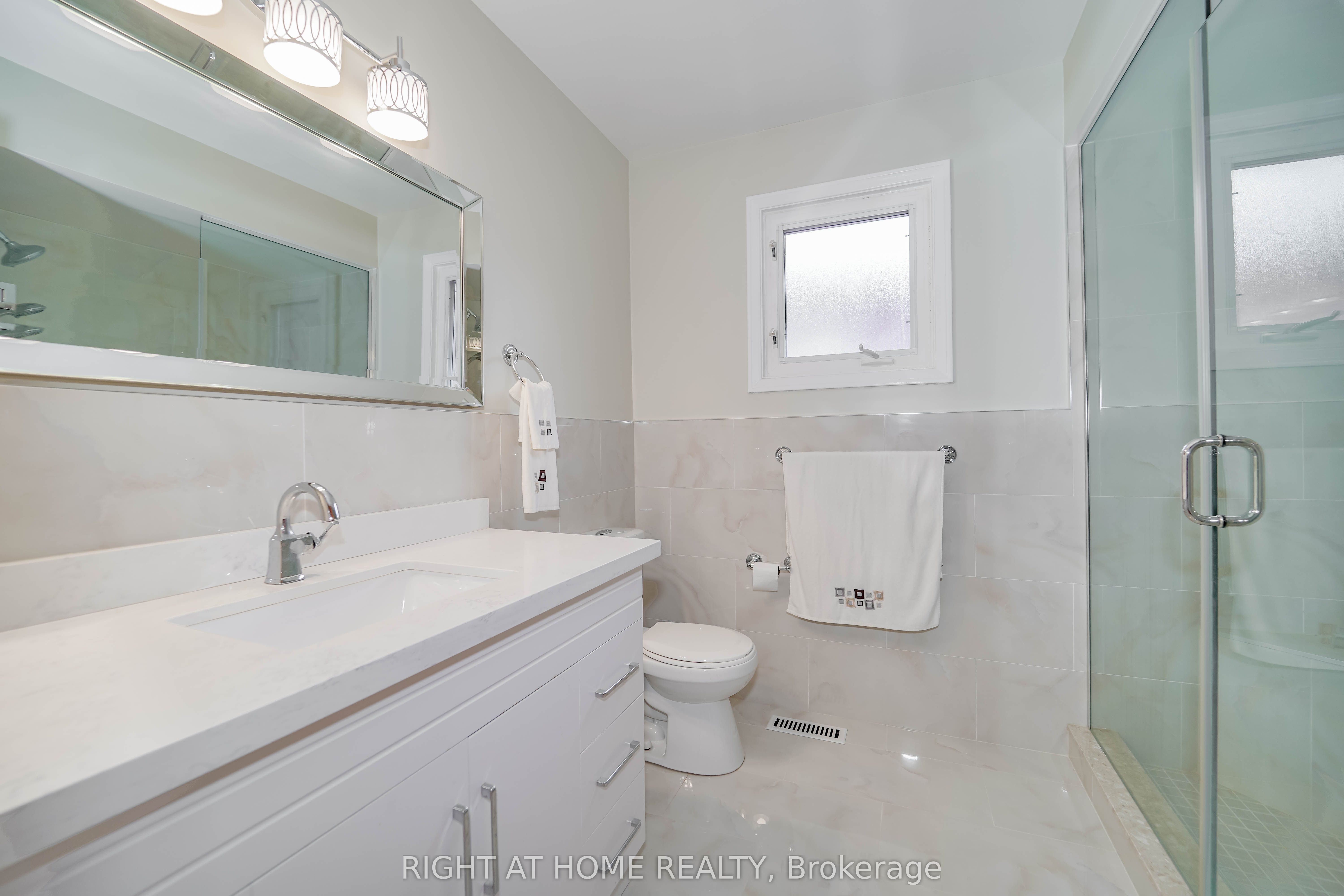 2 Lapworth Crescent Property Photo 25