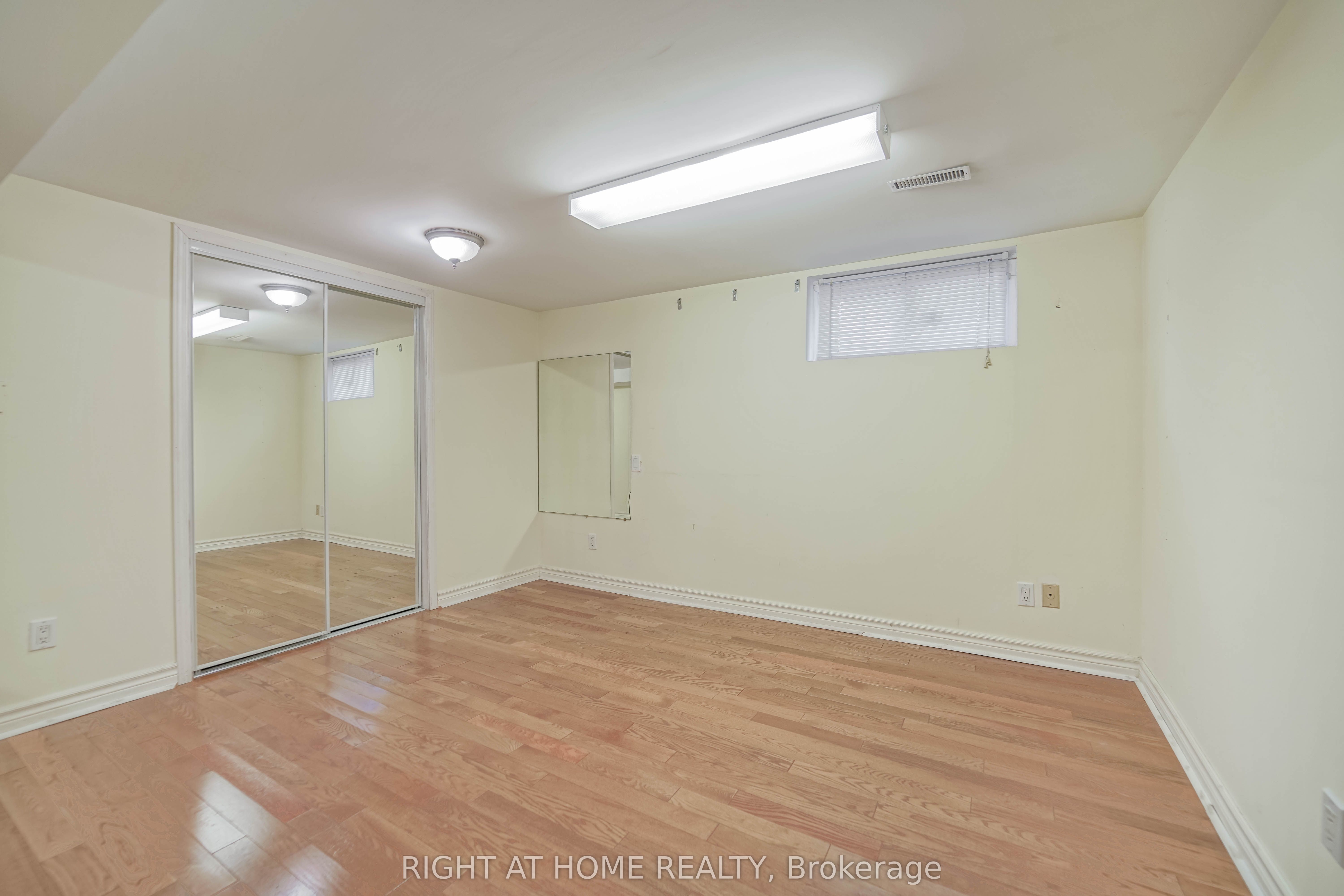 2 Lapworth Crescent Property Photo 27
