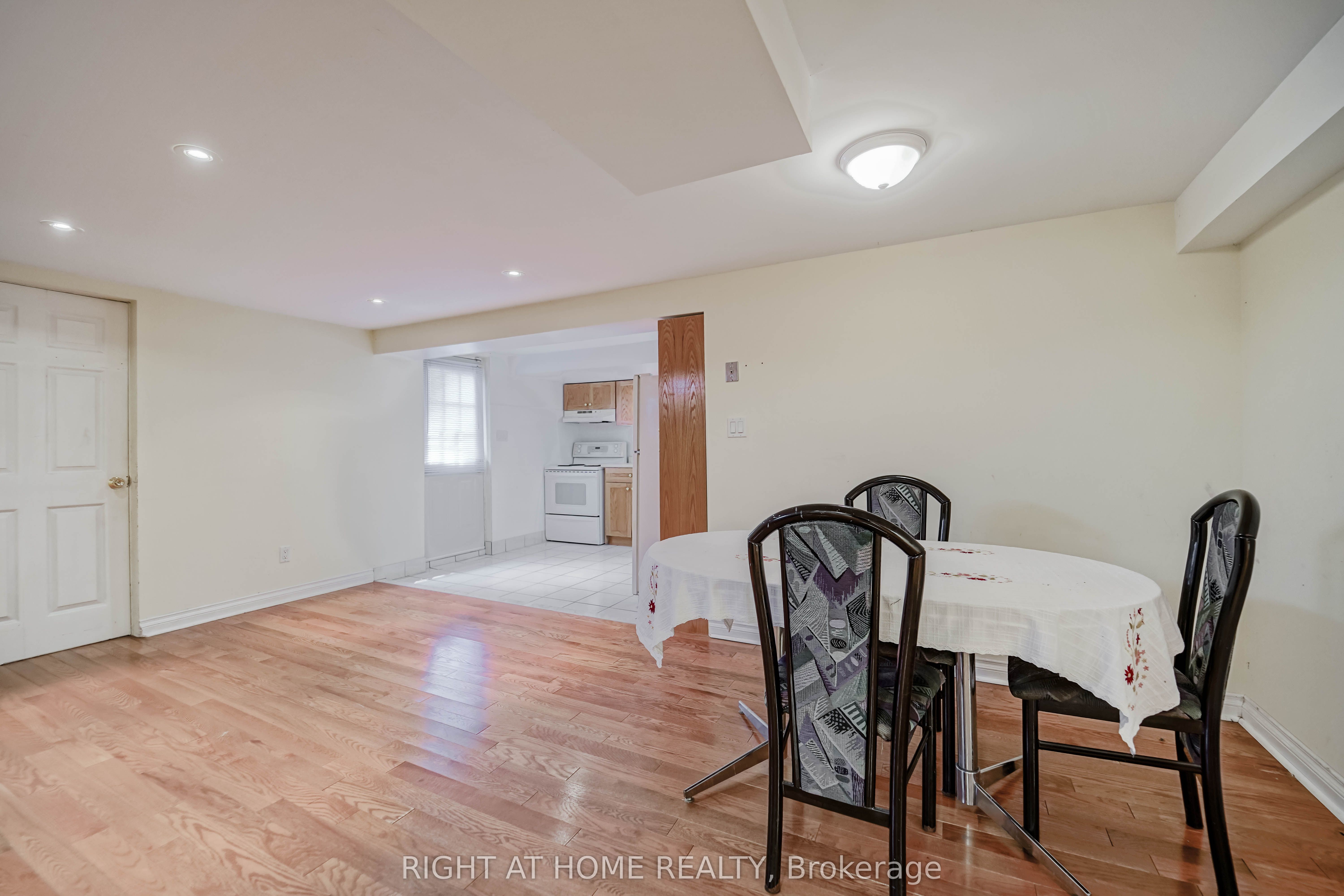 2 Lapworth Crescent Property Photo 30