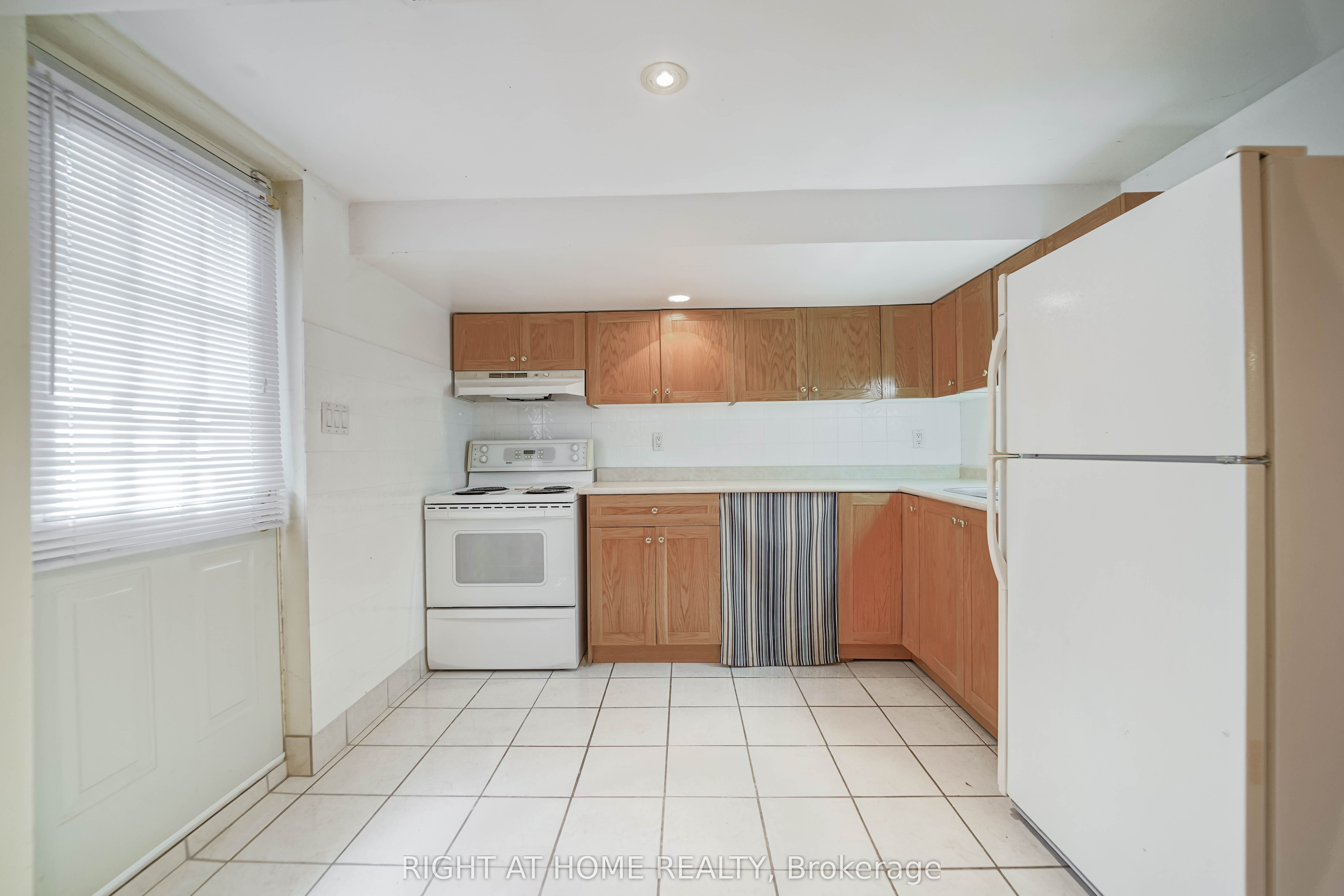 2 Lapworth Crescent Property Photo 32