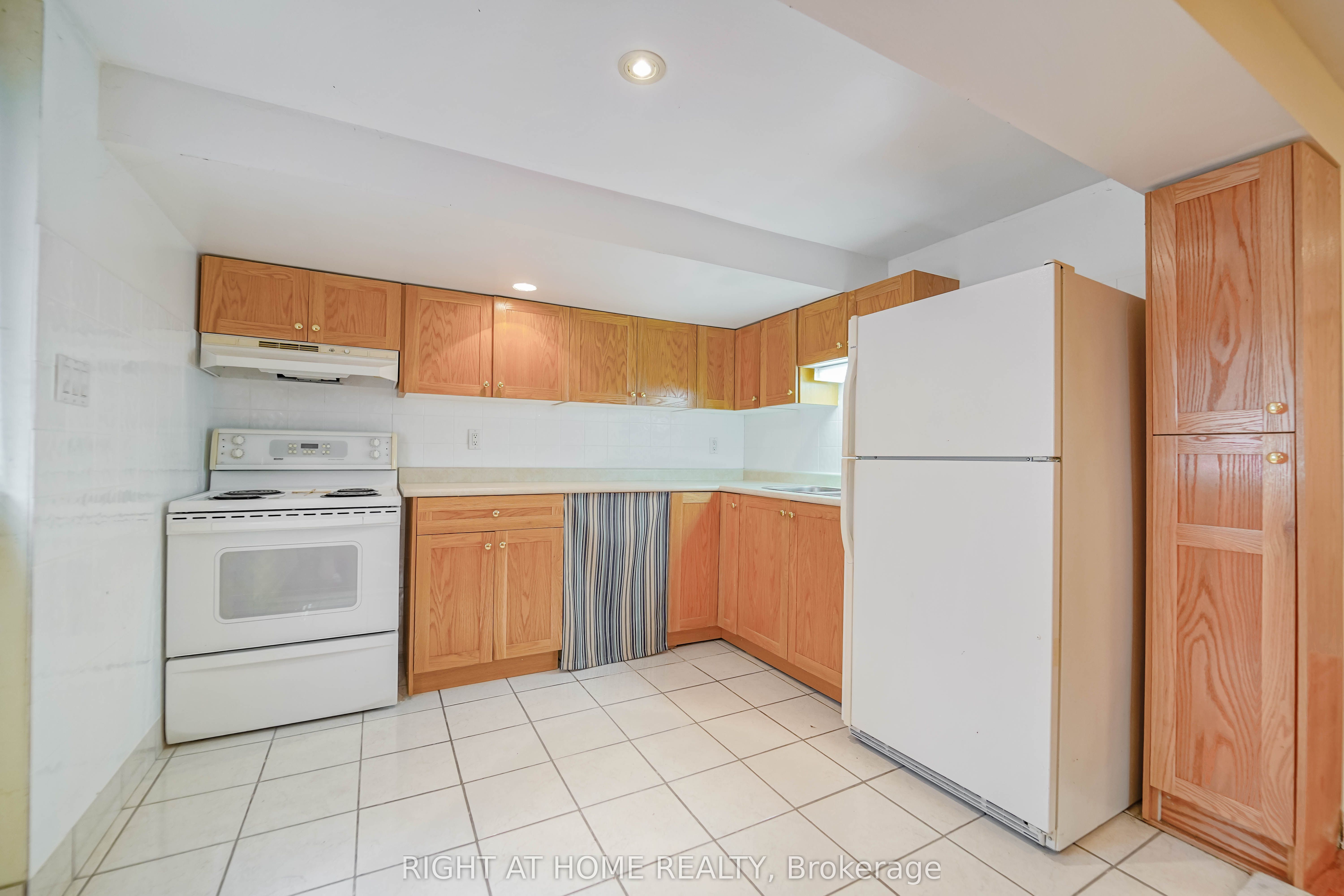 2 Lapworth Crescent Property Photo 33