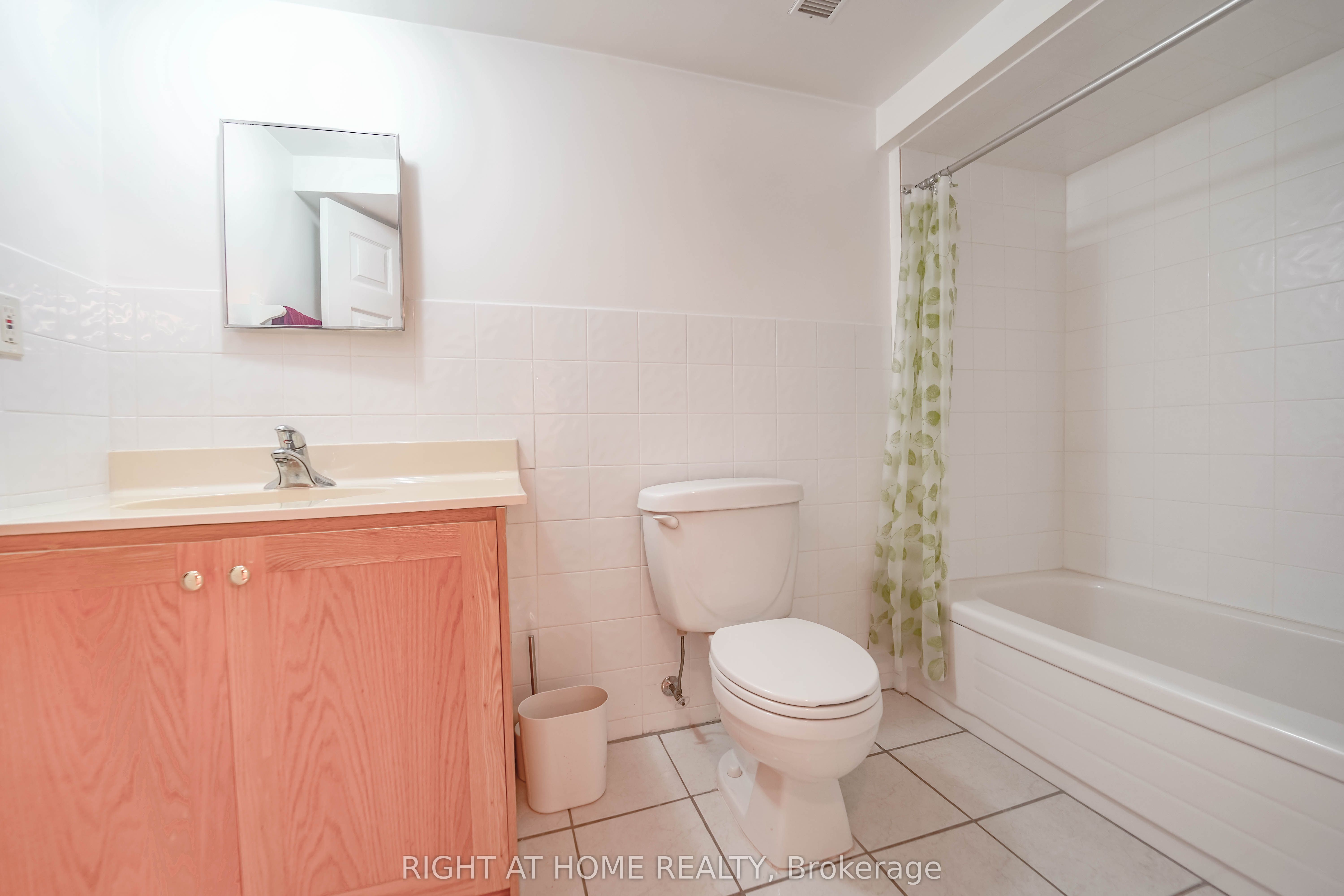 2 Lapworth Crescent Property Photo 34