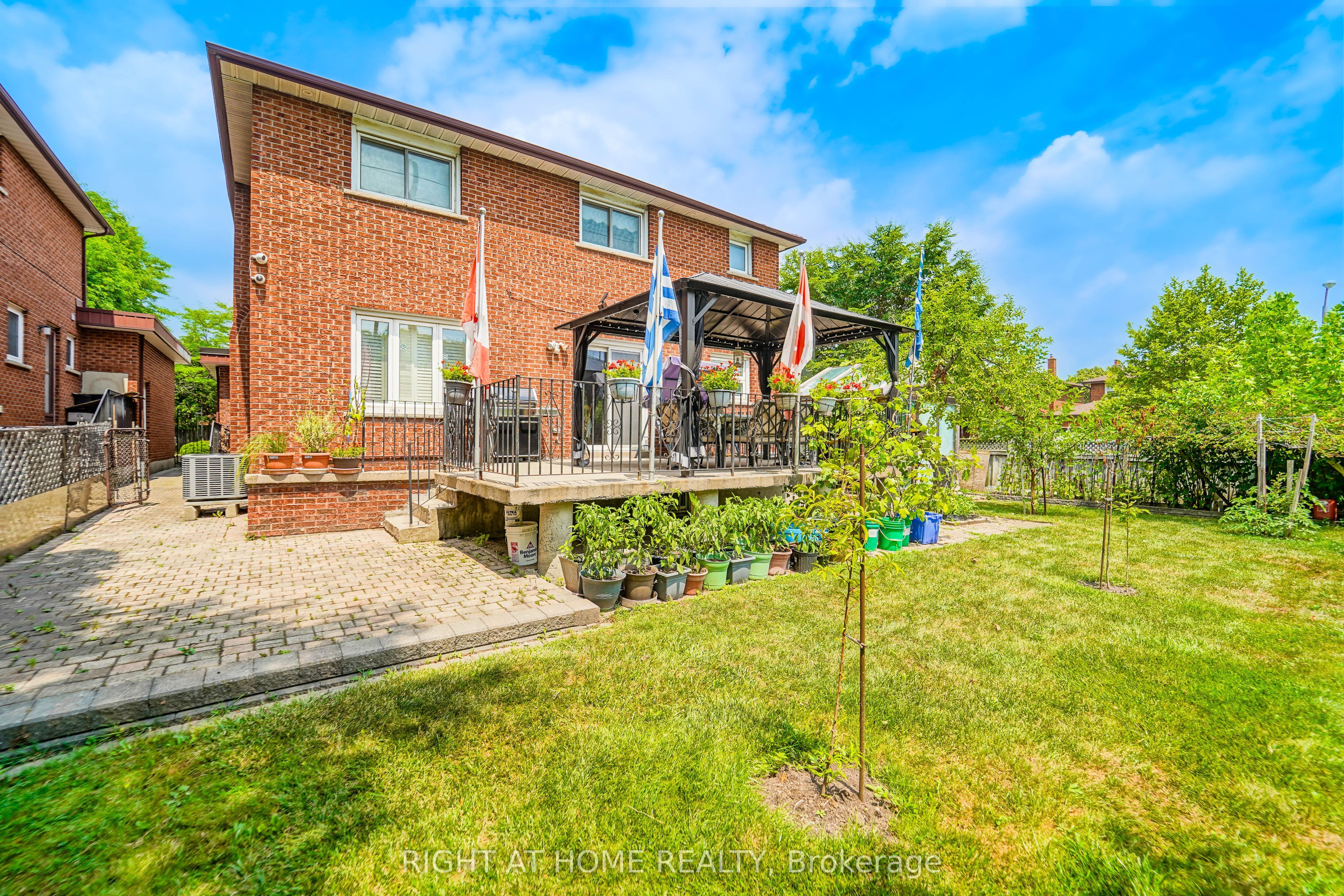 2 Lapworth Crescent Property Photo 37