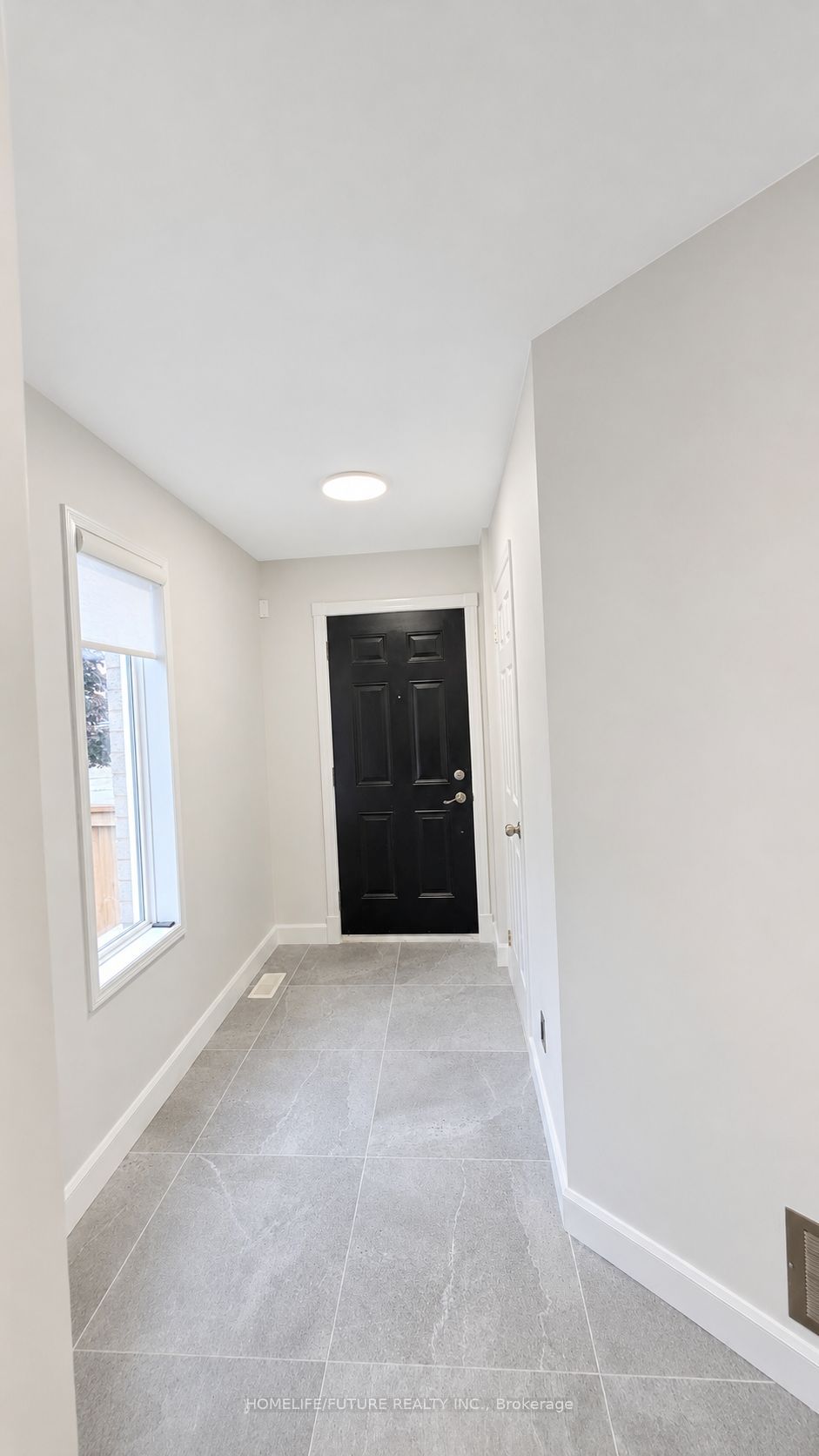 98 Guildwood Drive Property Photo 3