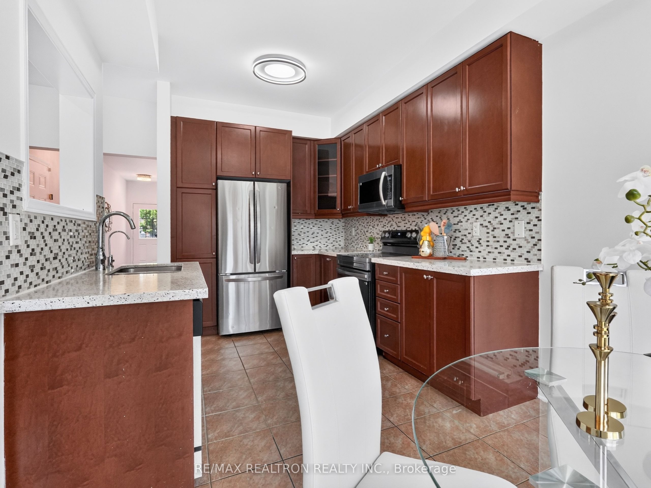 32 Whitlock Crescent Property Photo 12