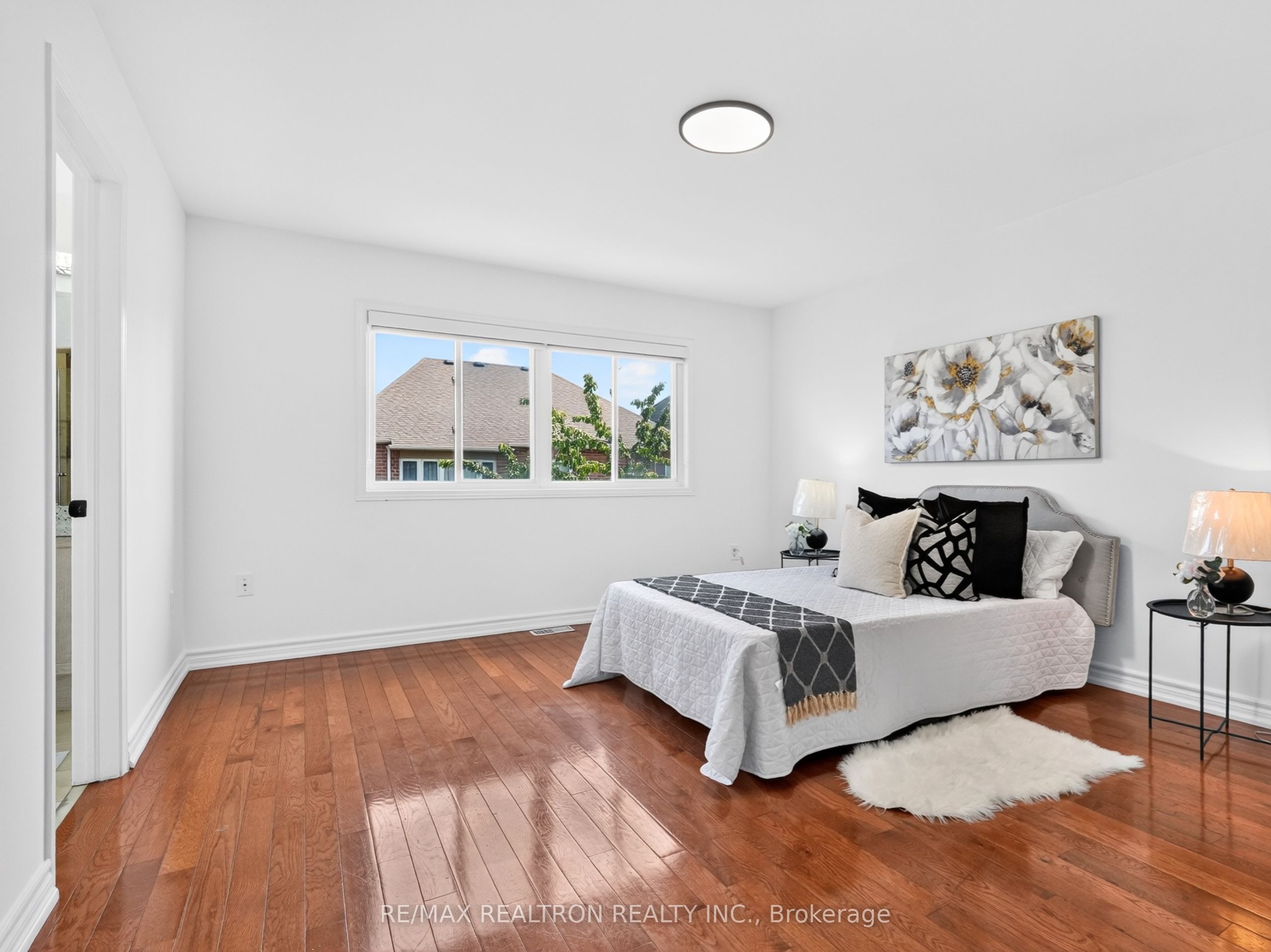 32 Whitlock Crescent Property Photo 13