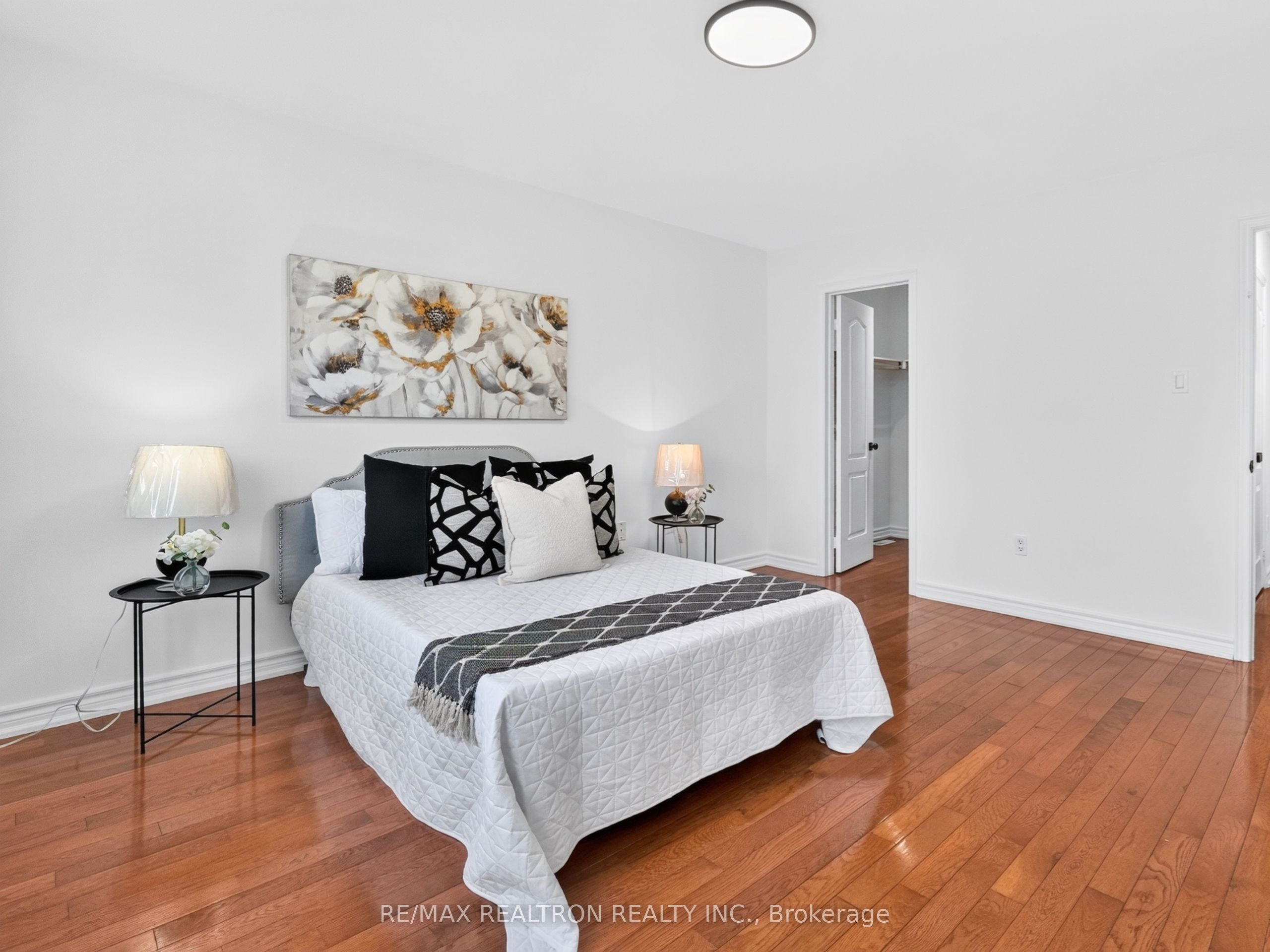 32 Whitlock Crescent Property Photo 14