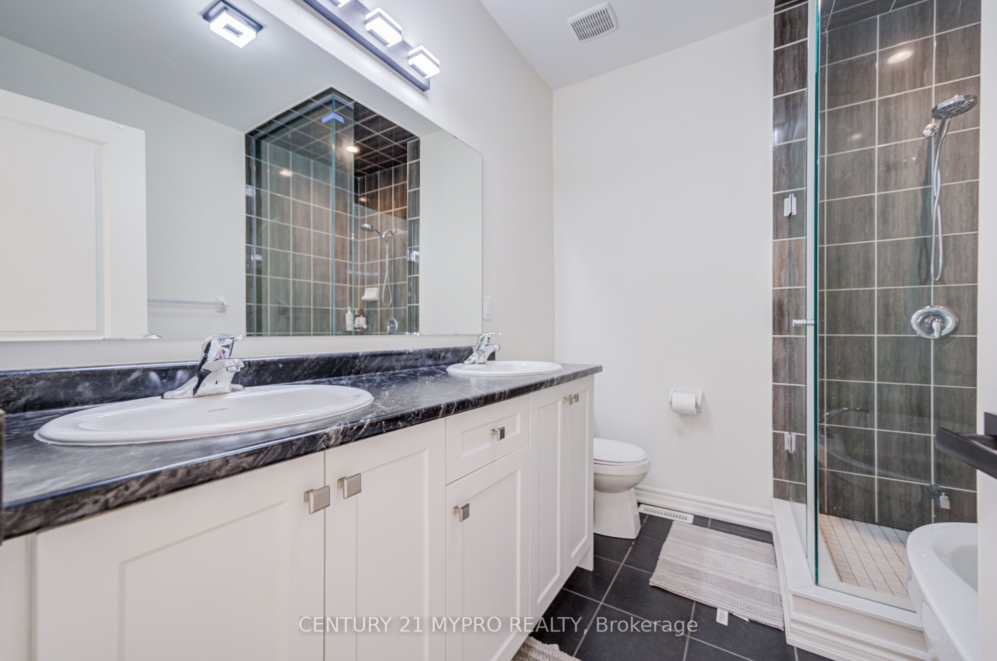 261 Coronation Road Property Photo 23