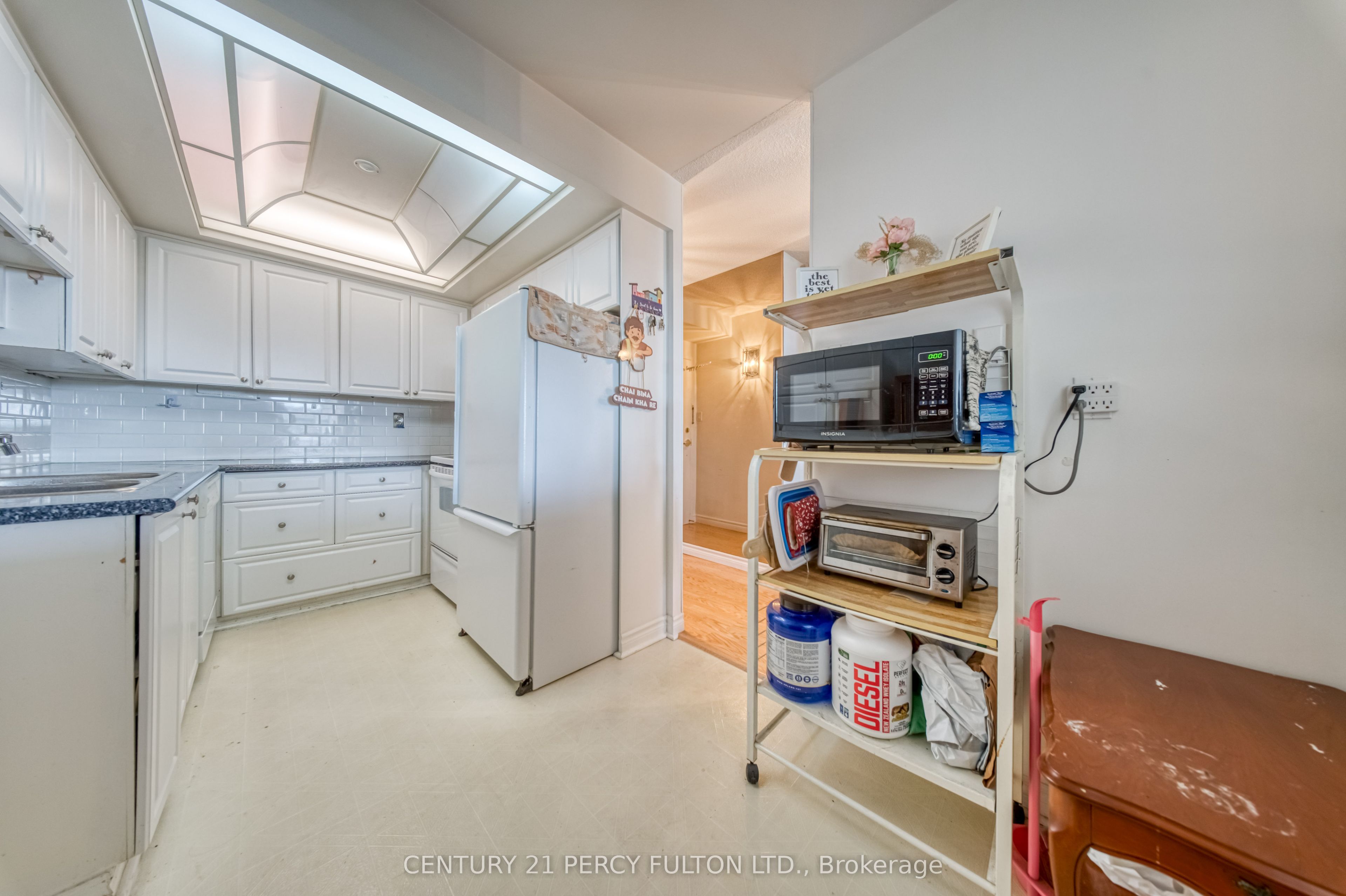121 Ling Road 1802 Property Photo 6