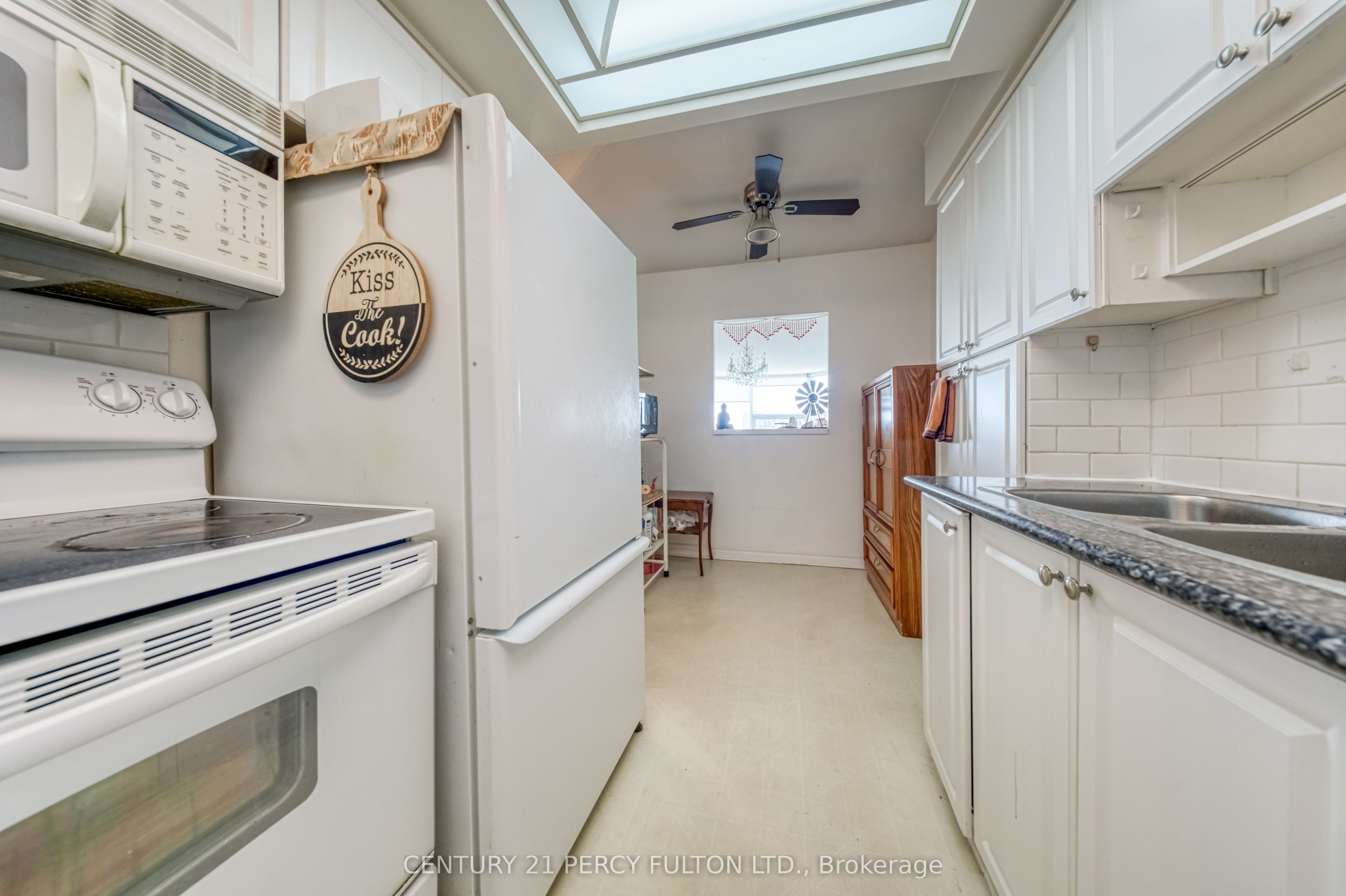121 Ling Road 1802 Property Photo 9