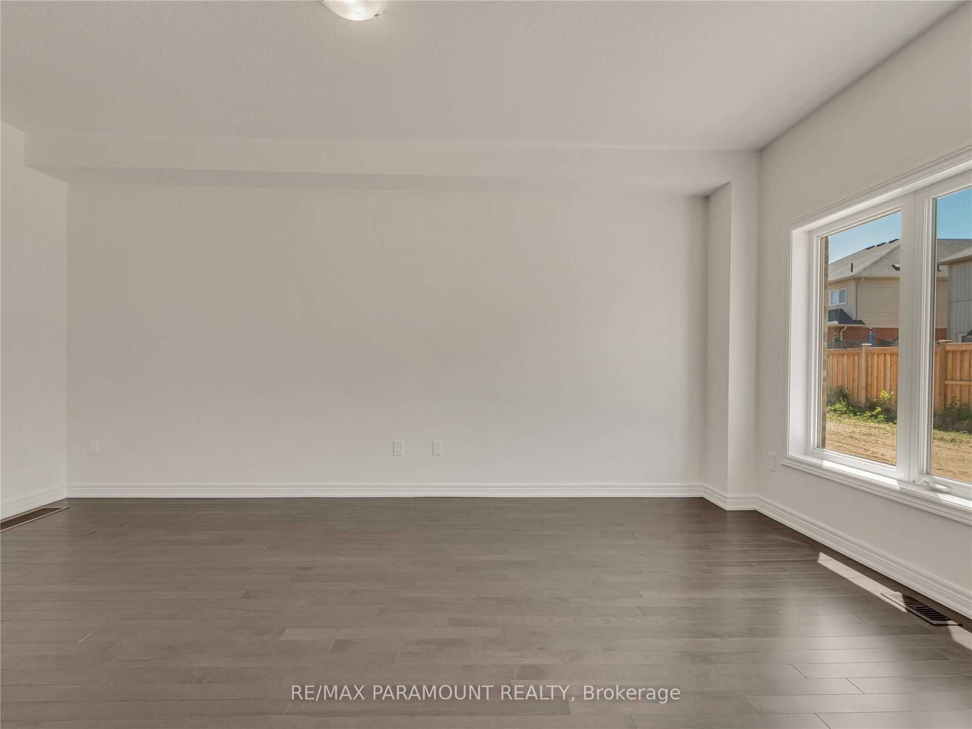 18 Tait Crescent Property Photo 19