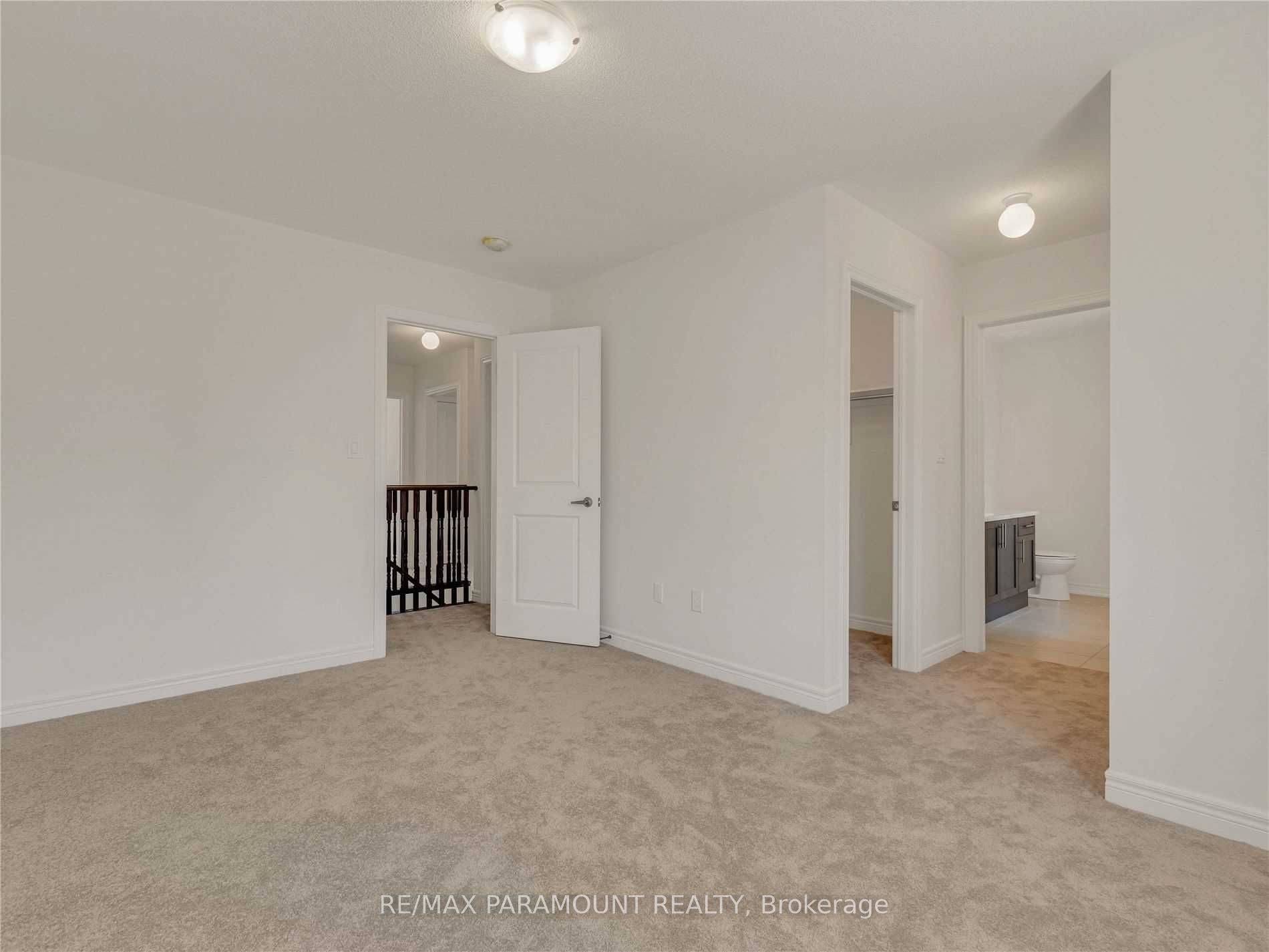 18 Tait Crescent Property Photo 22