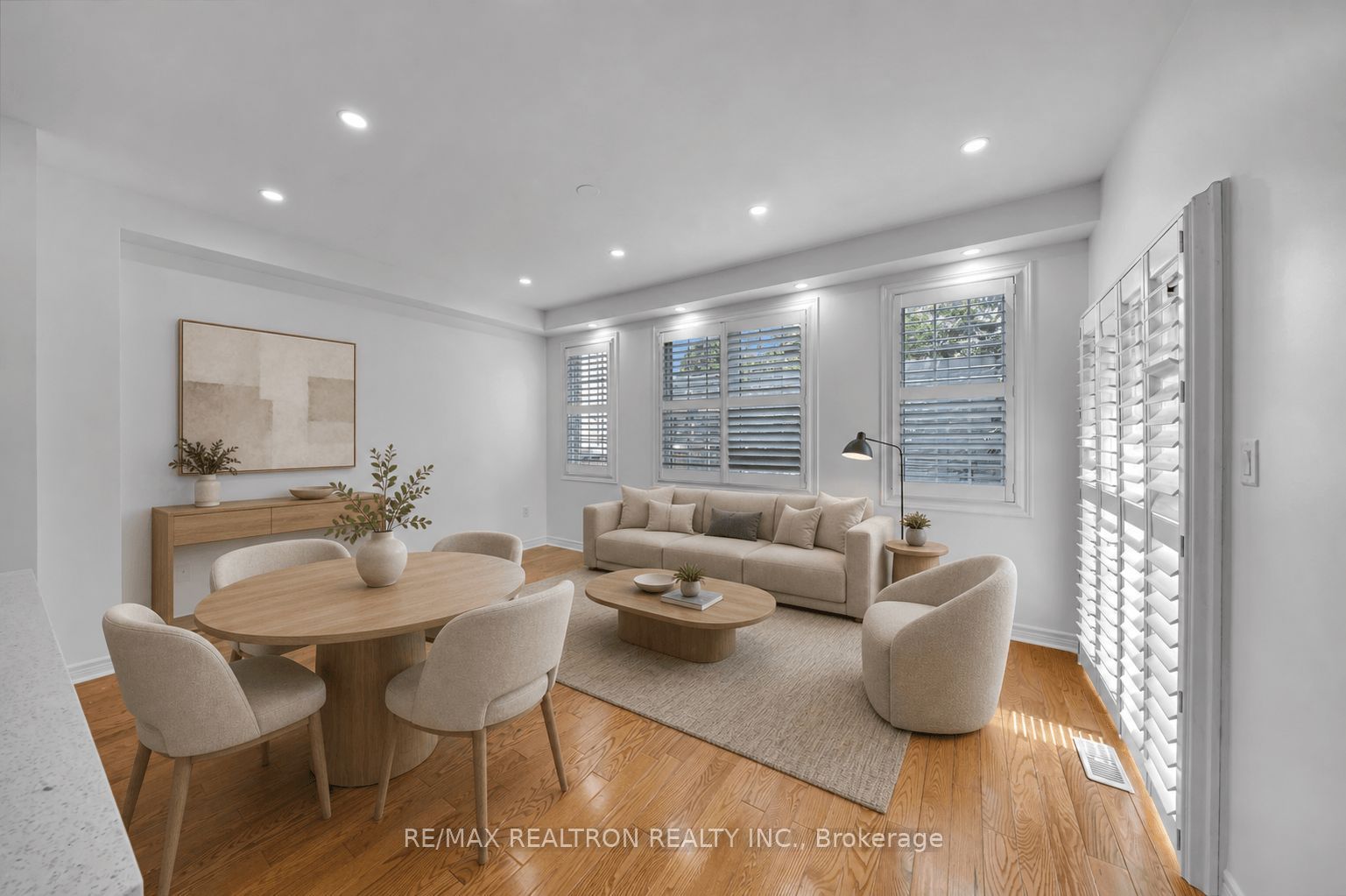 138 Angus Drive Property Photo 3