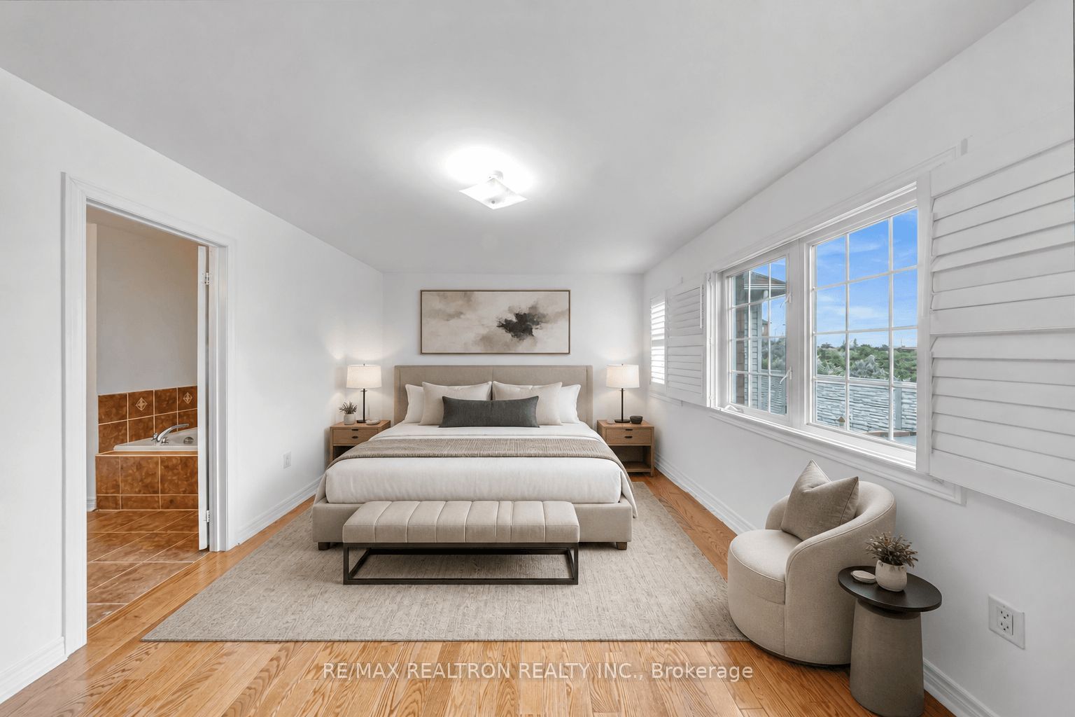 138 Angus Drive Property Photo 4