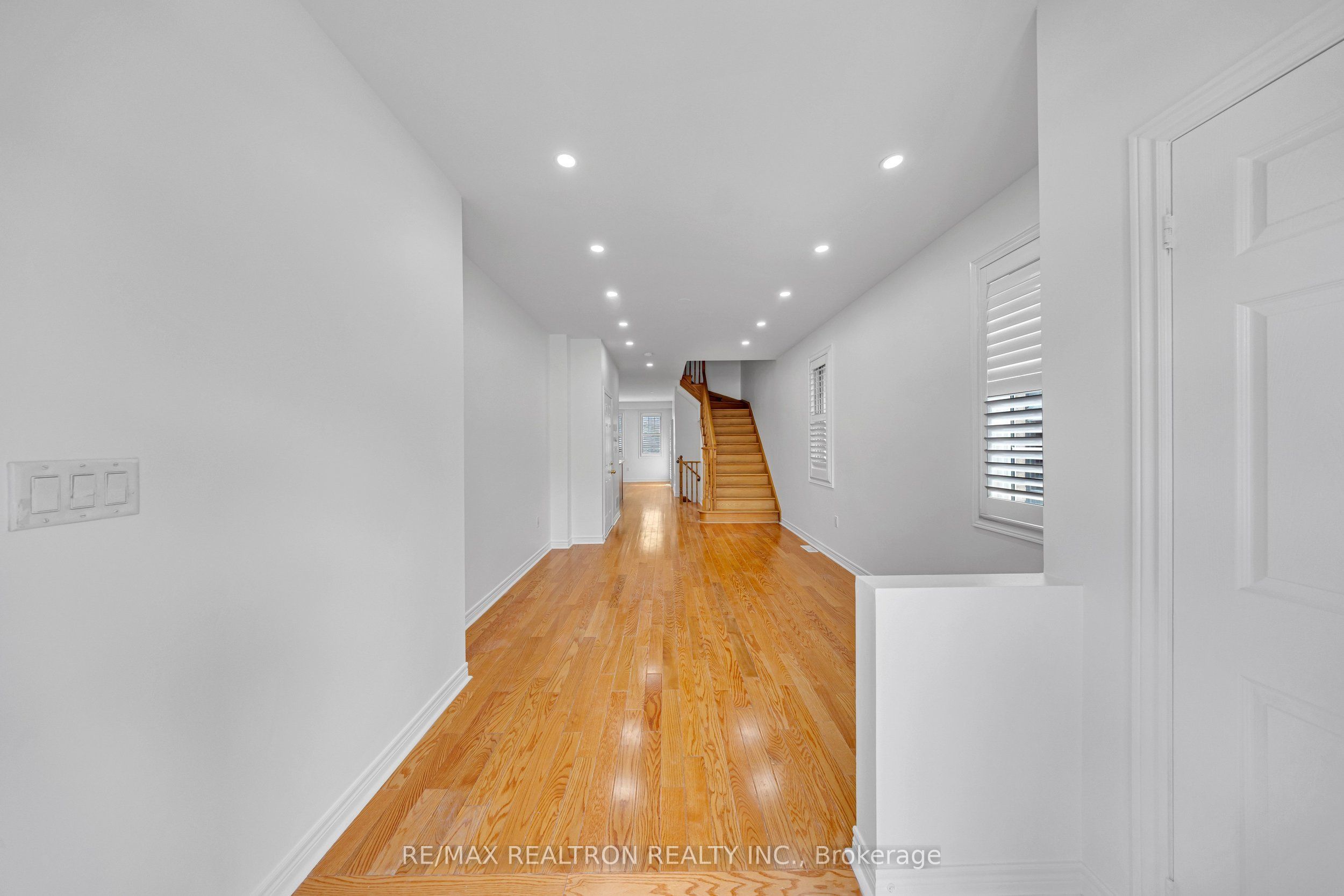 138 Angus Drive Property Photo 8
