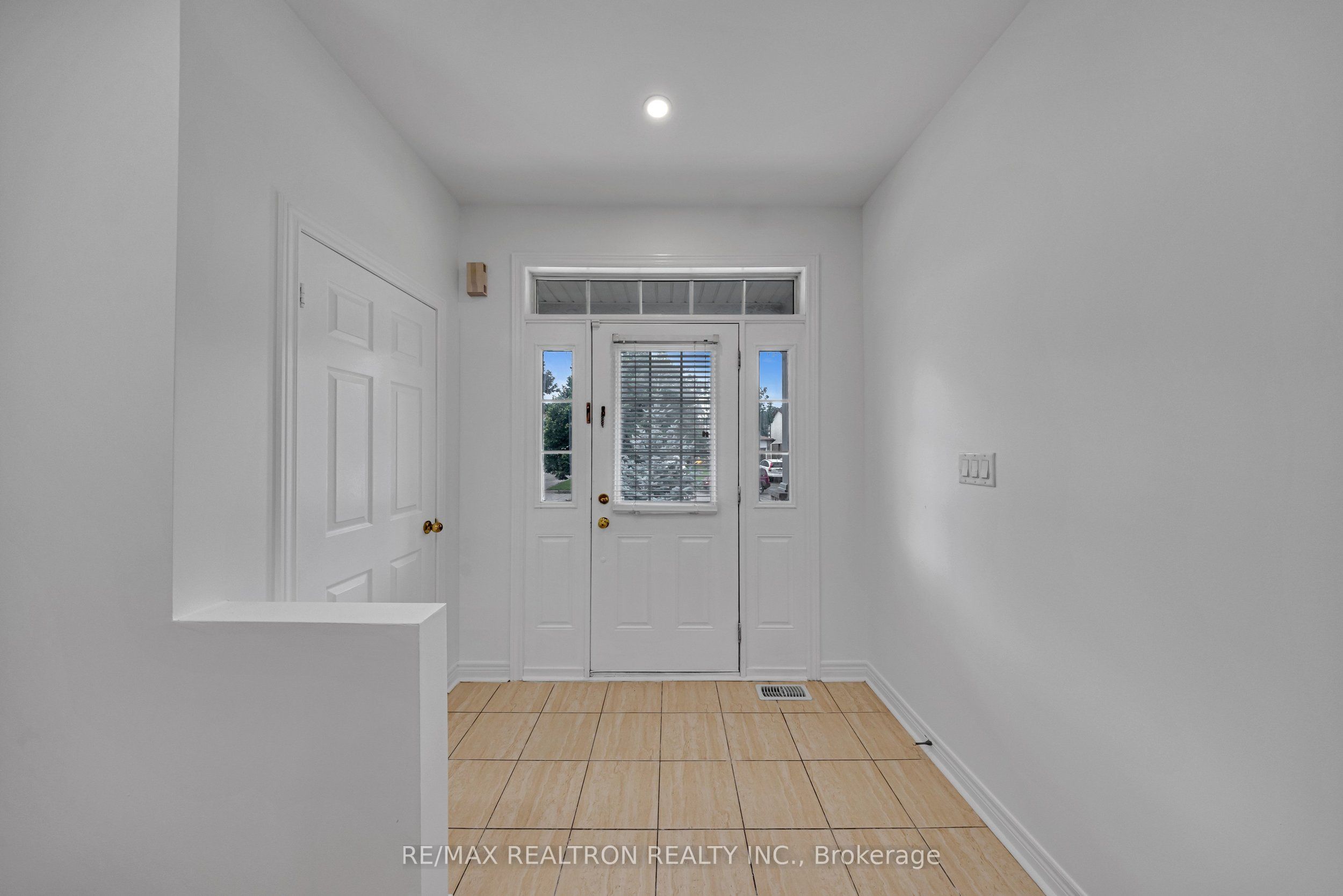 138 Angus Drive Property Photo 9