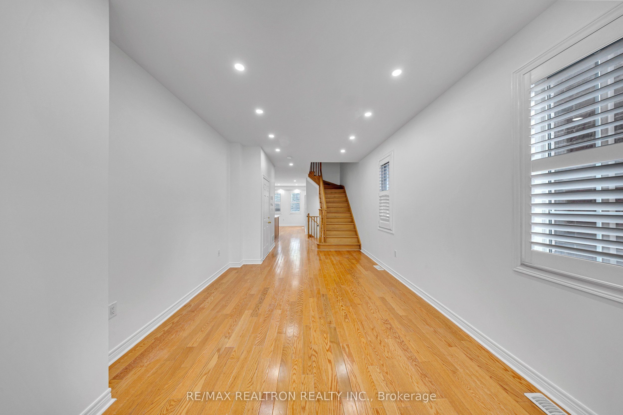 138 Angus Drive Property Photo 10