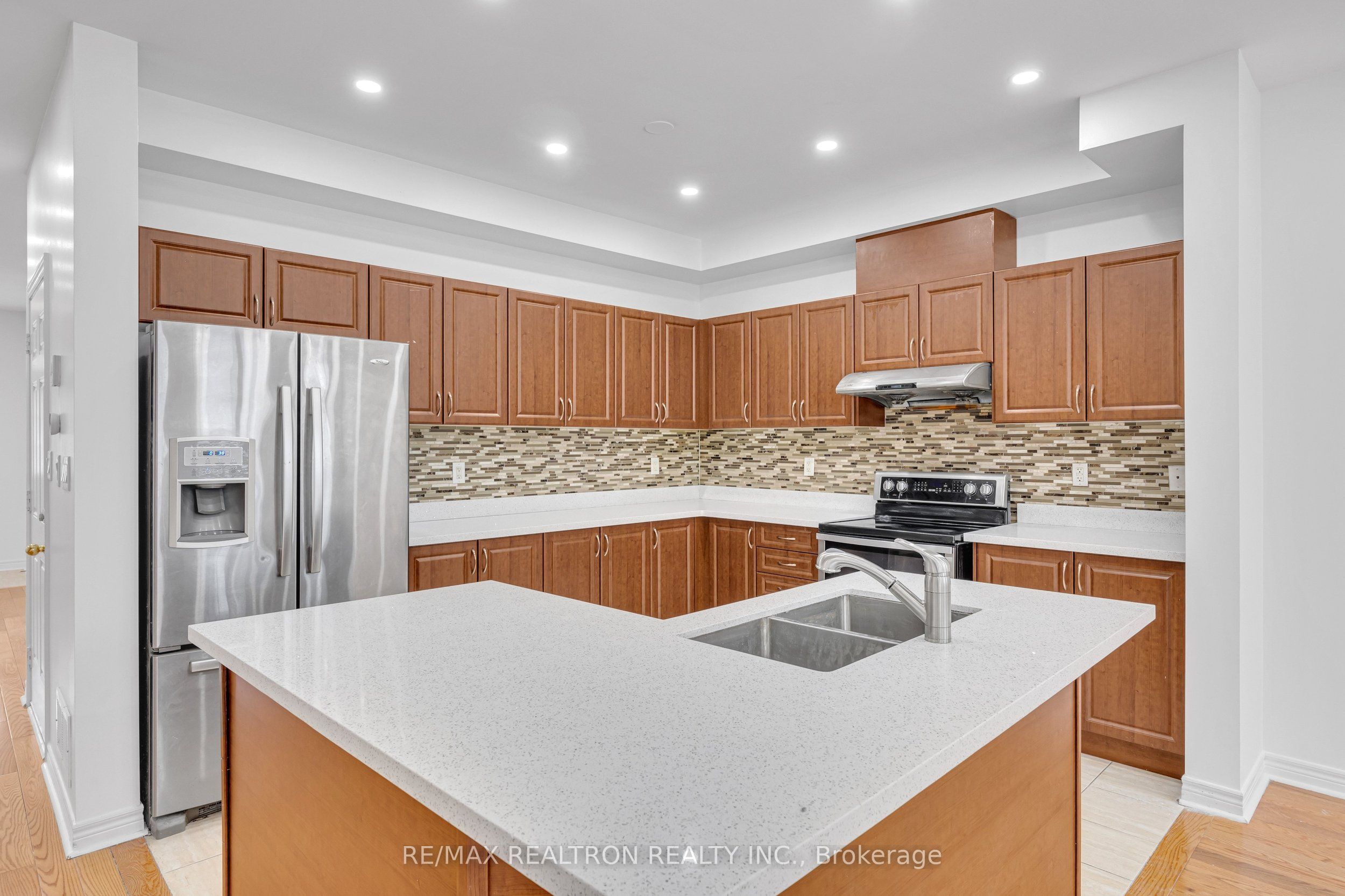 138 Angus Drive Property Photo 15