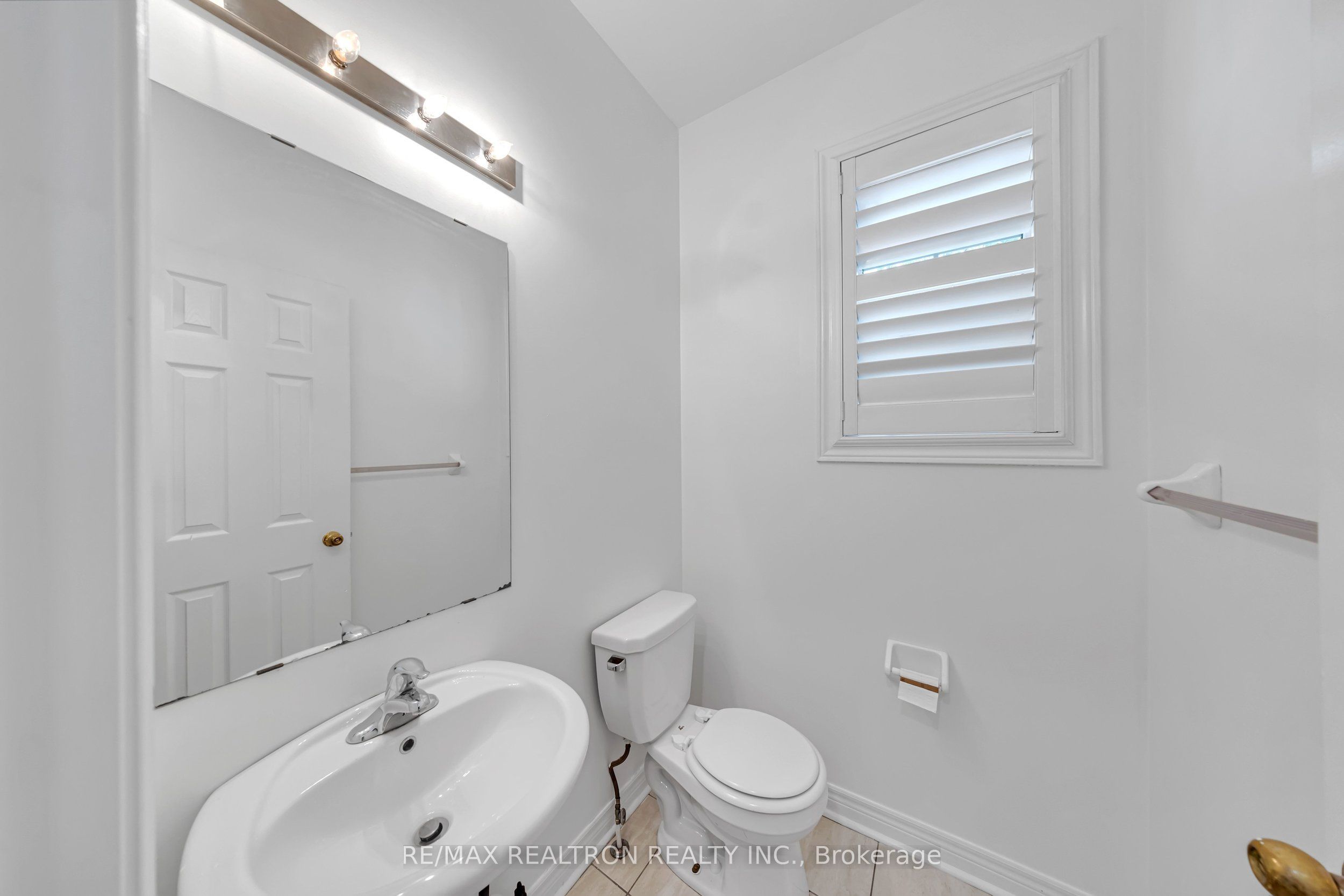 138 Angus Drive Property Photo 20