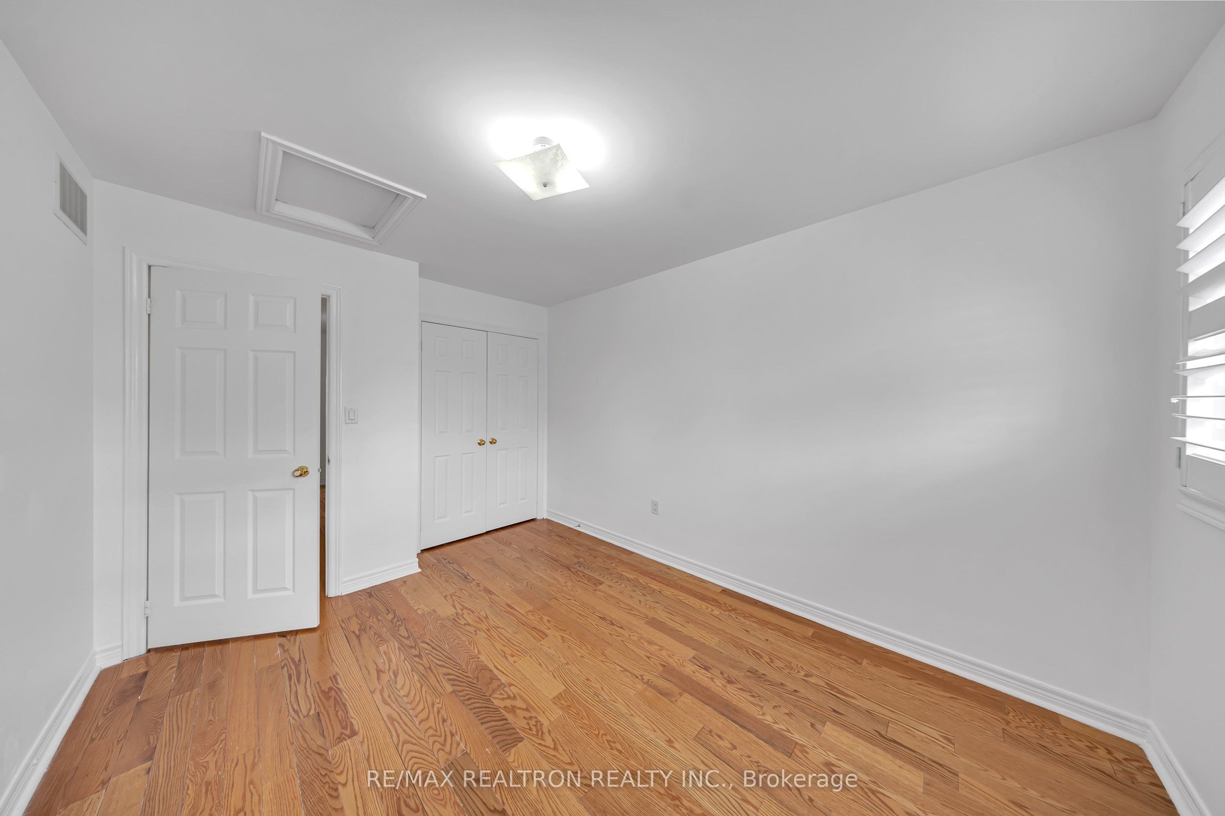 138 Angus Drive Property Photo 30