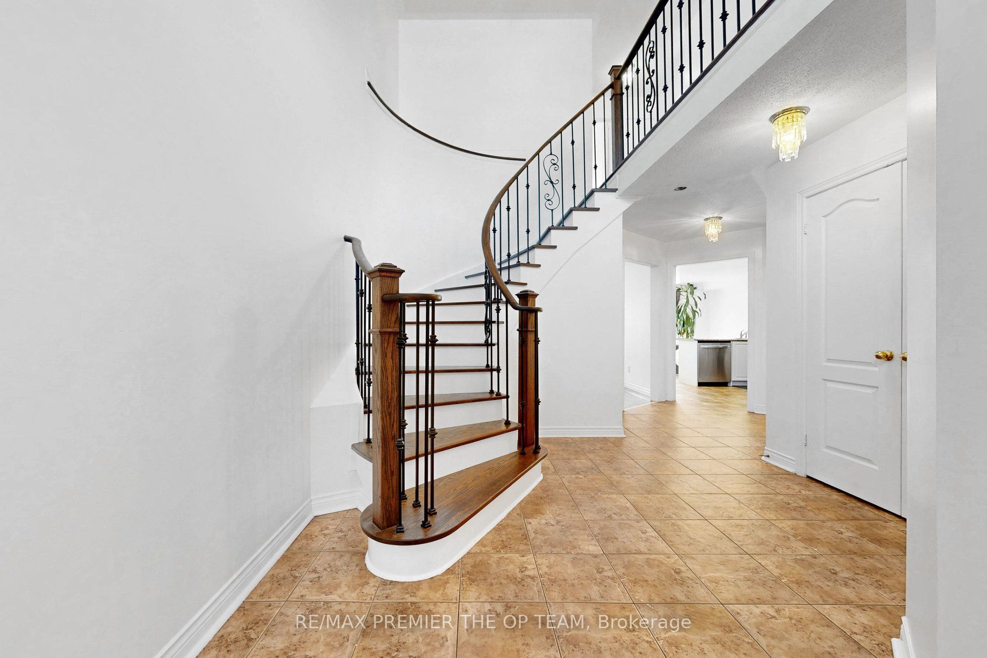 59 Chatterson Street Property Photo 5
