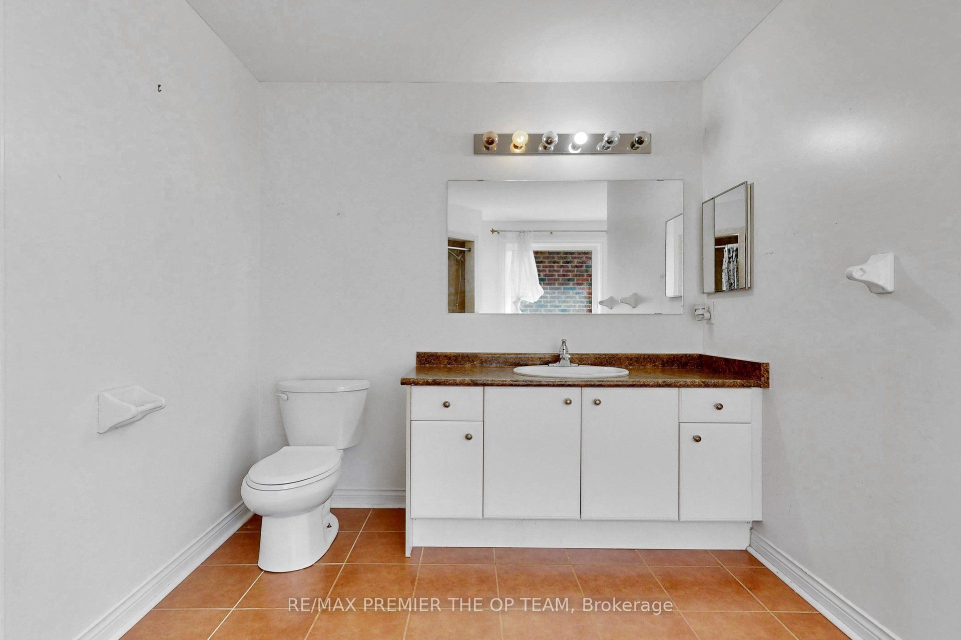 59 Chatterson Street Property Photo 40