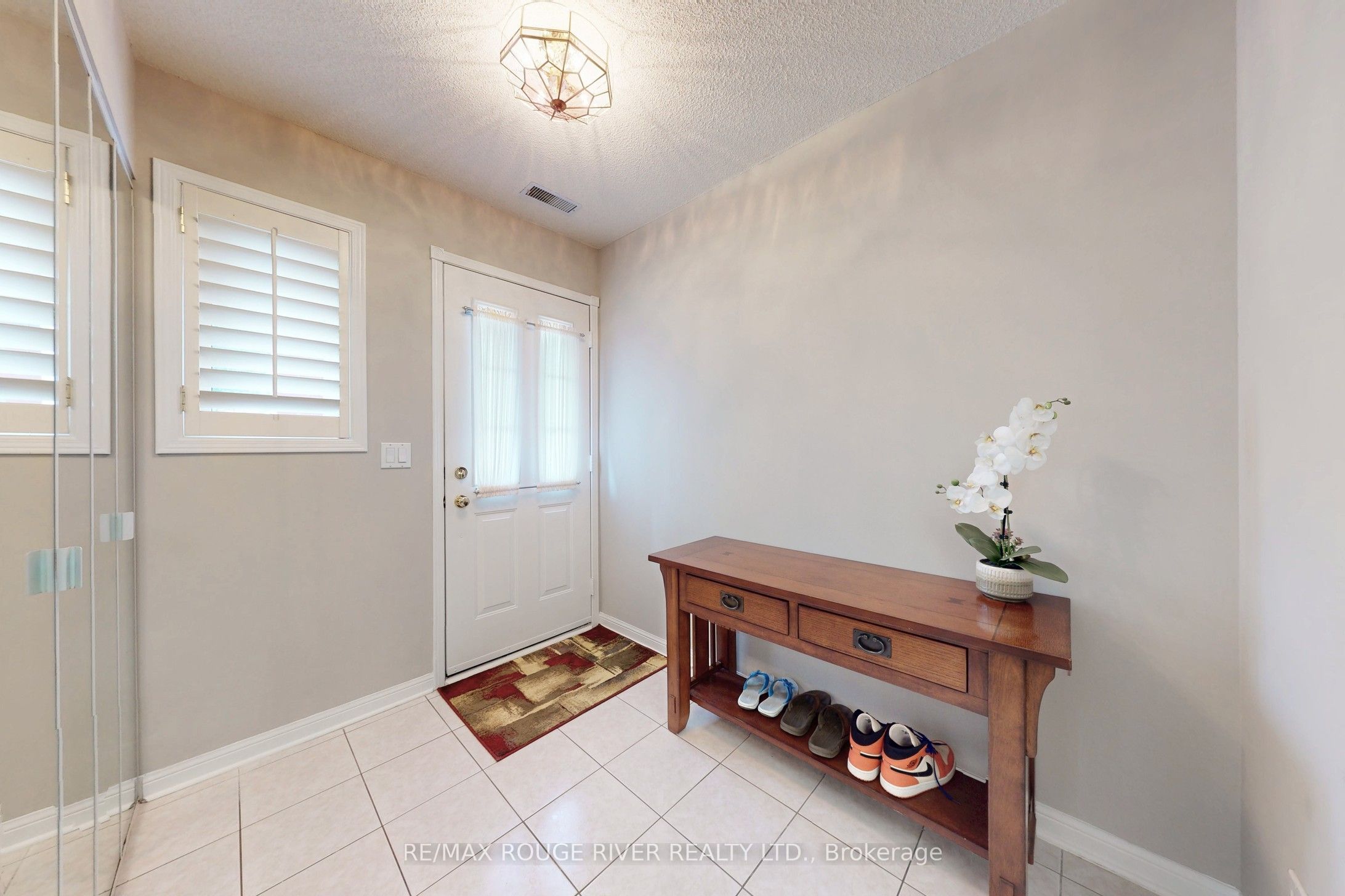 1400 The Esplanade N 418 Property Photo 5
