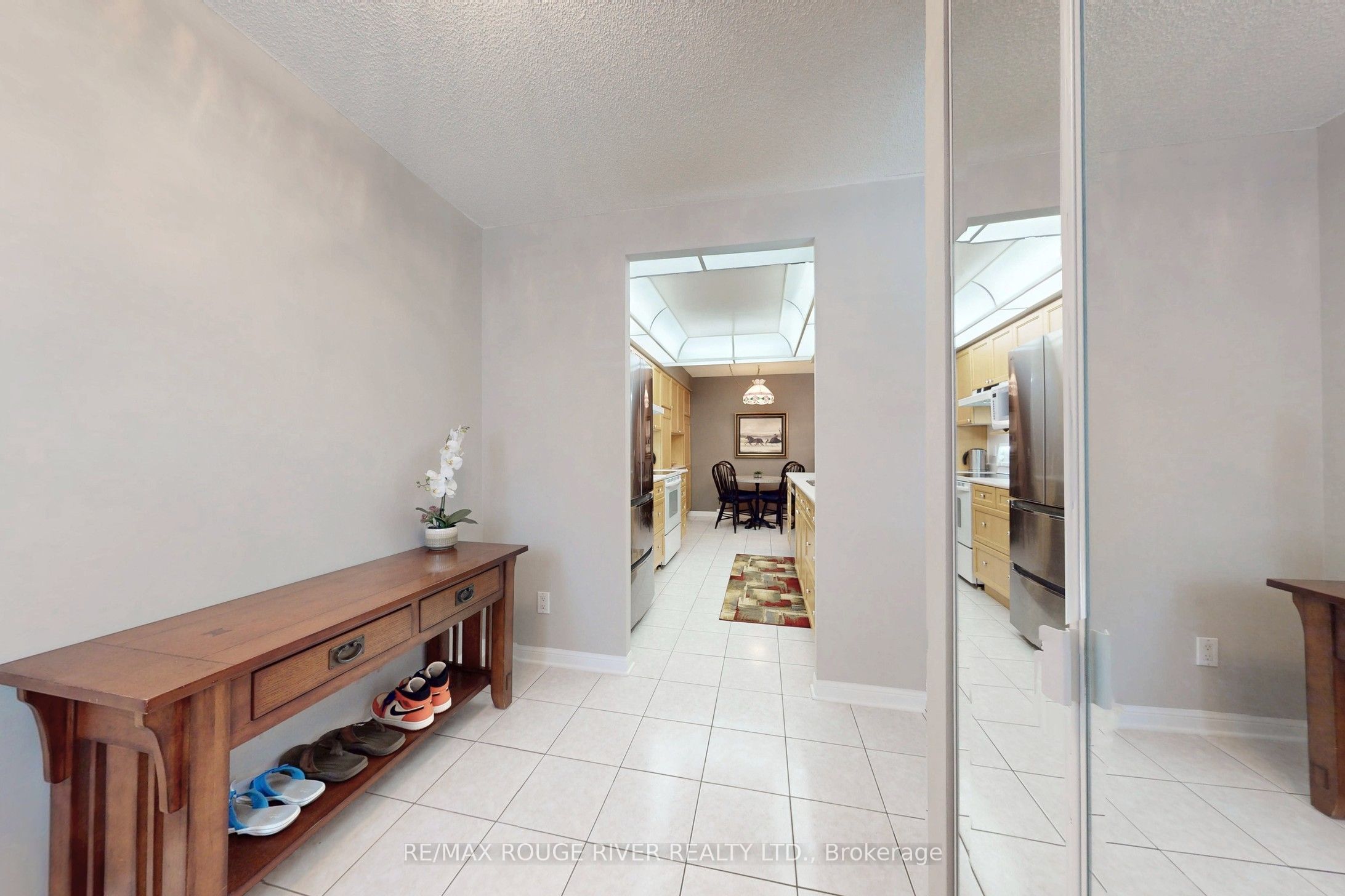 1400 The Esplanade N 418 Property Photo 7