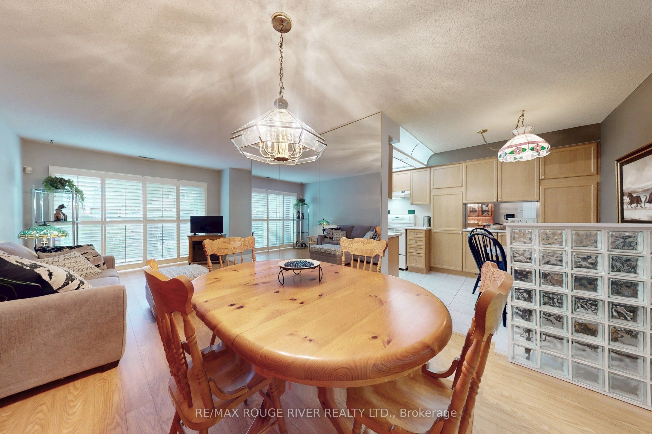 1400 The Esplanade N 418 Property Photo 12